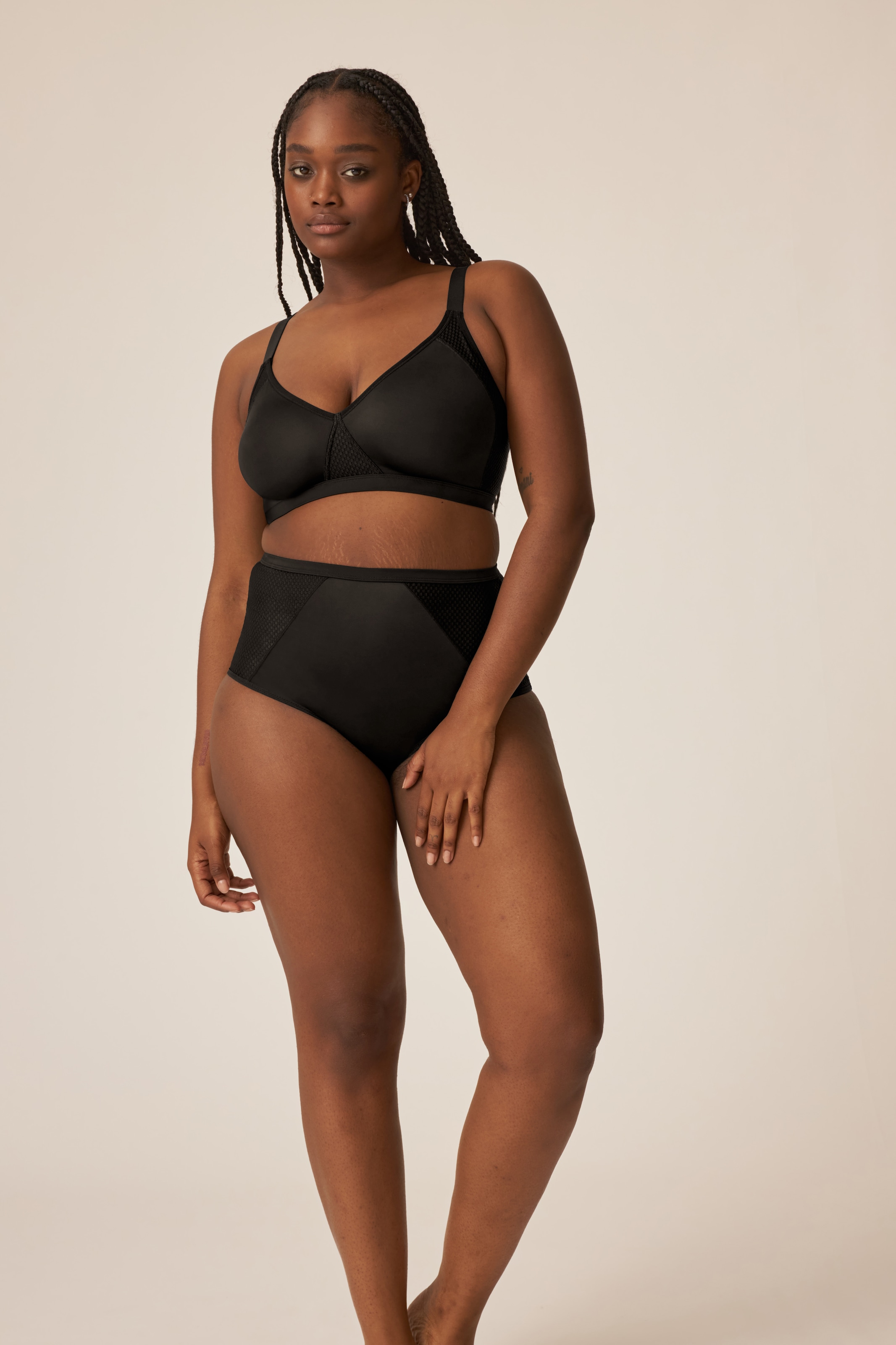 Image of Naturana Bügelloser BH "Modern Minimizer" verstellbare Träger, ohne Bügel, feminin, bequem
