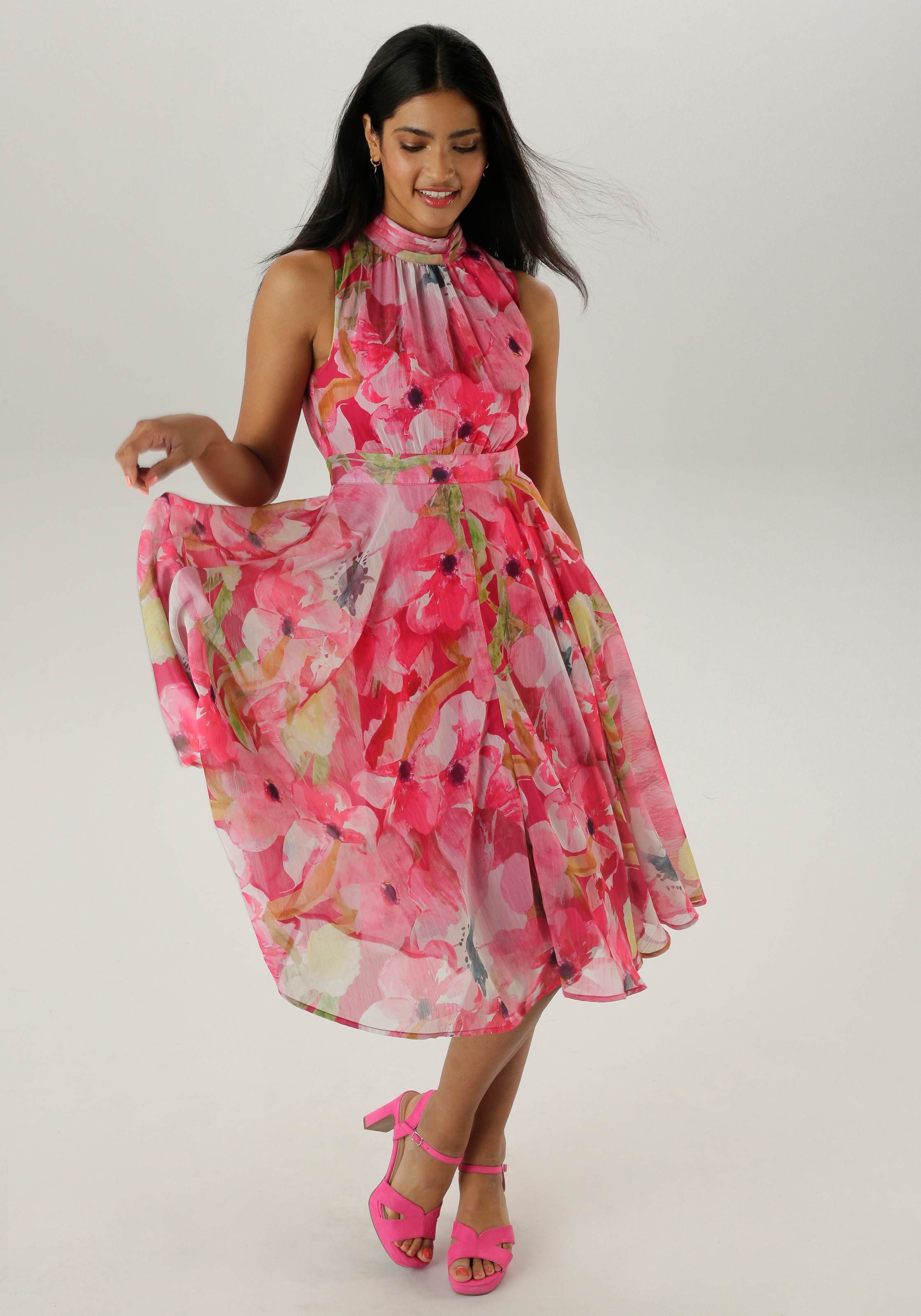 Image of Aniston SELECTED Cocktailkleid mit traumhafter, floraler Musterung