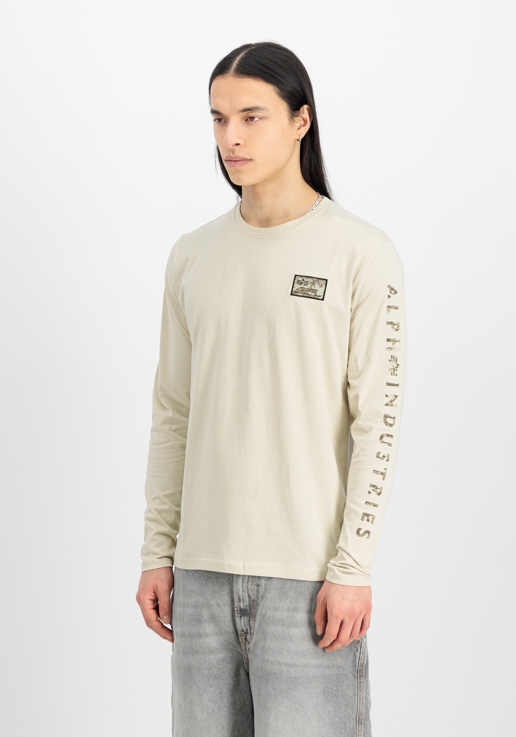 Image of Alpha Industries Longsleeve "Camo Sleeve Longsleeve"