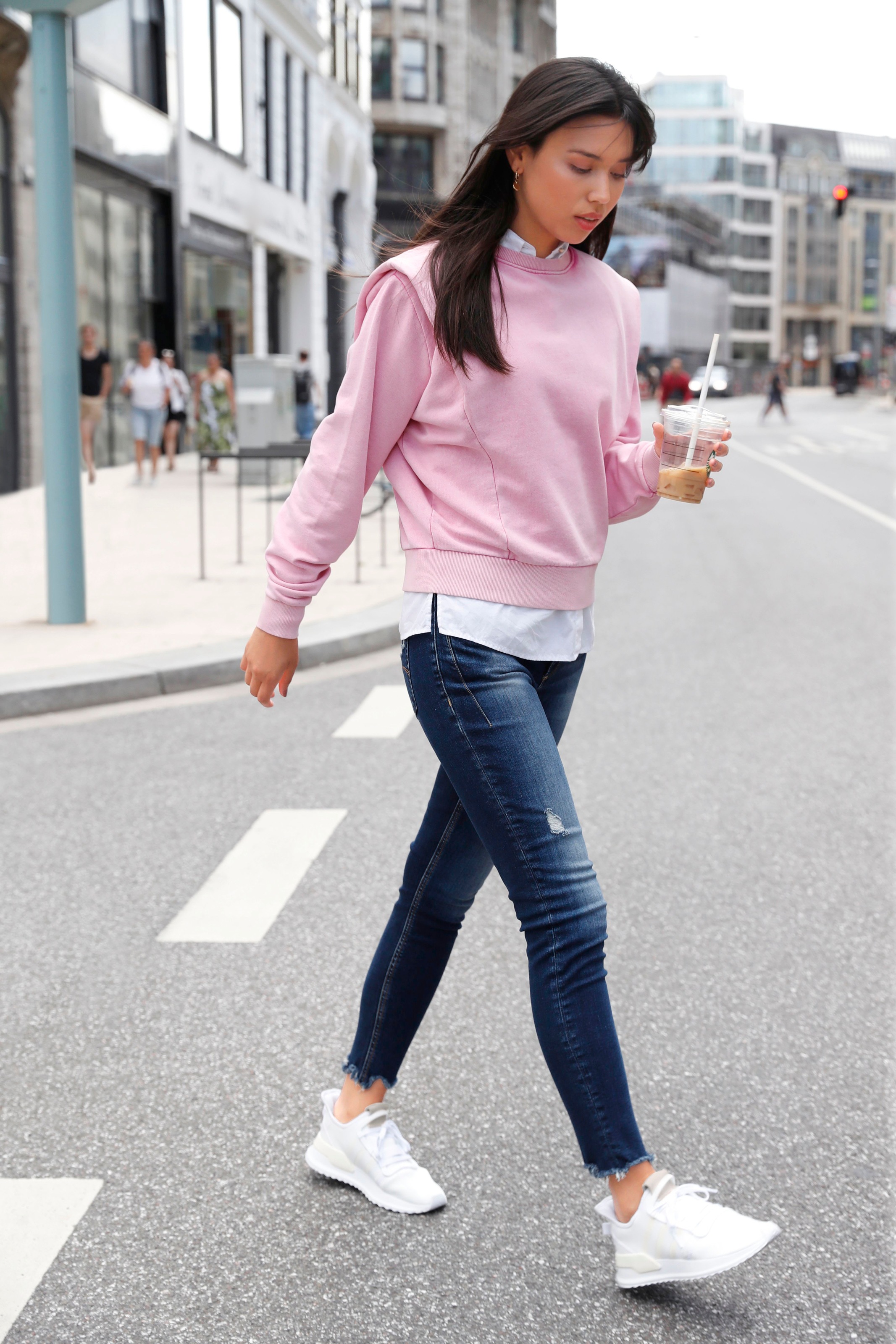 Image of Q/S by s.Oliver Sweatshirt, mit Schulterdetail und im coolen fade-out-Look bei Ackermann Versand Schweiz