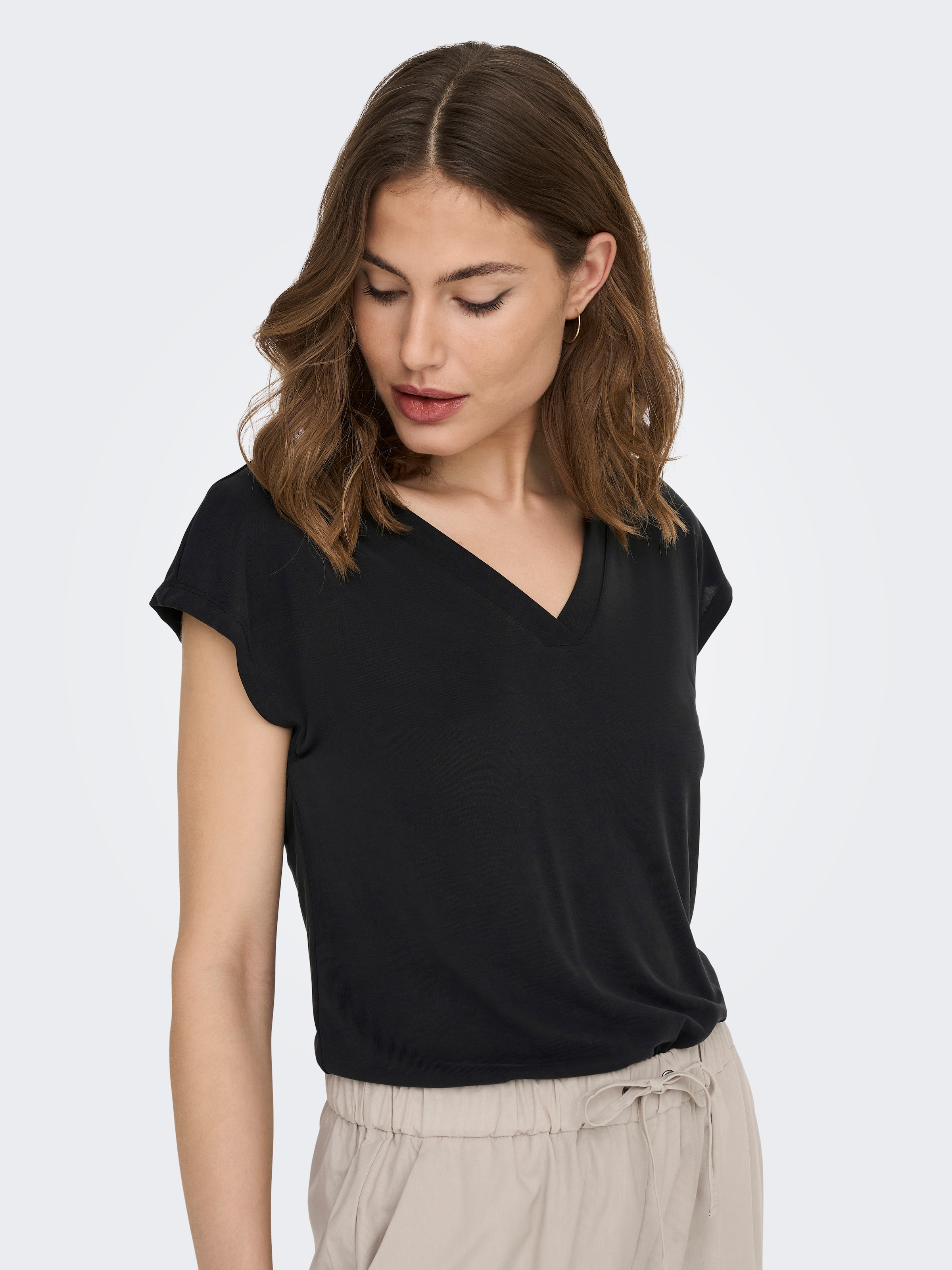 ONLY V-Shirt »ONLFREE S/S MODAL V-NEC TOP BOX JRS NOOS«