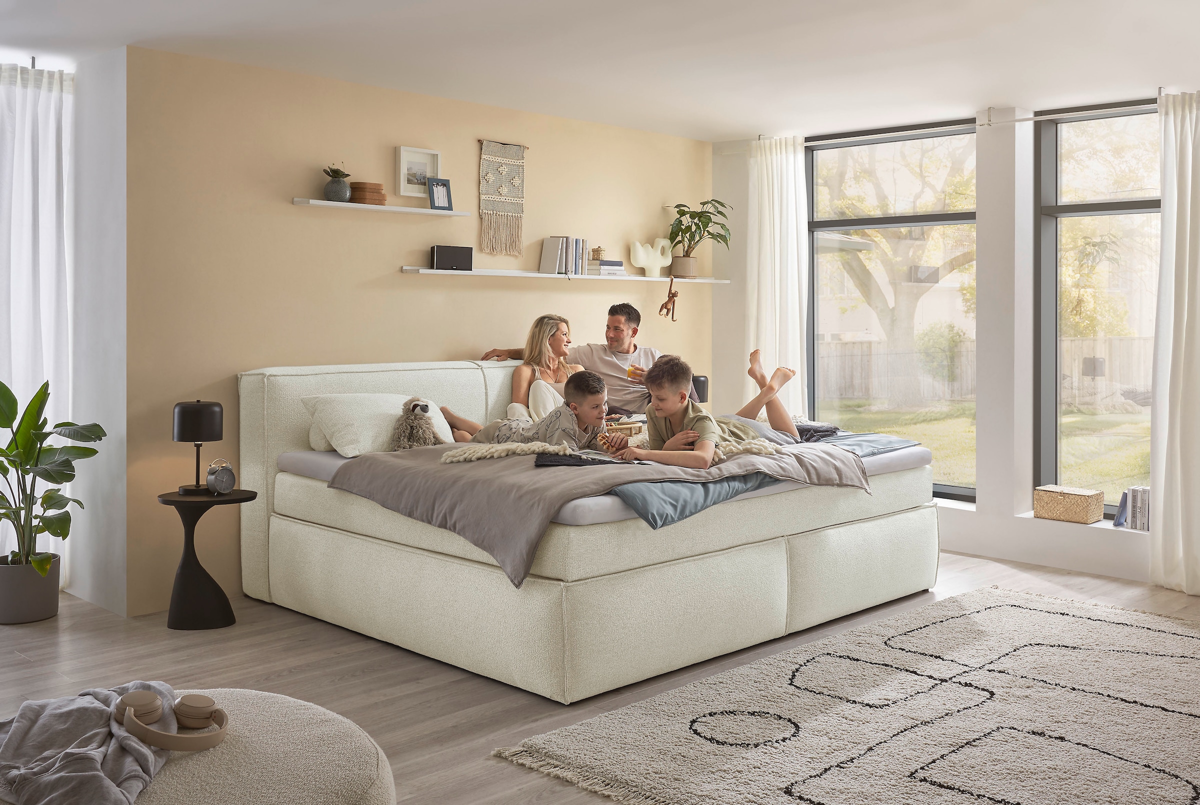 ED EXCITING DESIGN Lit boxspring »Sandon, Familienbett erhältlich in der Grösse 240x200cm« in verschiedenen Farben erhältlich