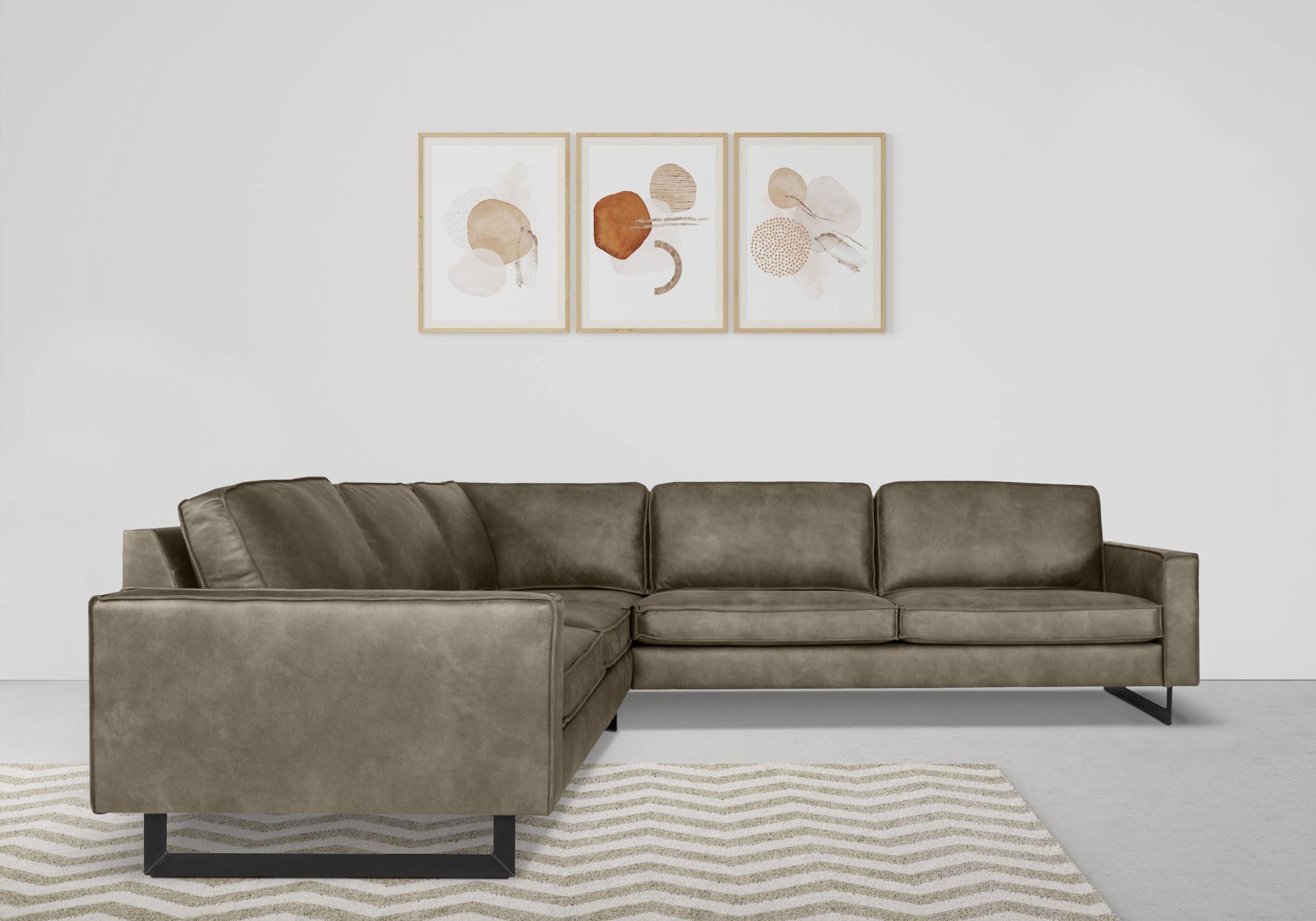 Places of Style Ecksofa »Pinto, XXL, 250/290 cm, langer Schenkel, Ottomane«, Cord, Chenille, Lederoptik, mit Keder, Metallfüsse, Wellenunterfederung