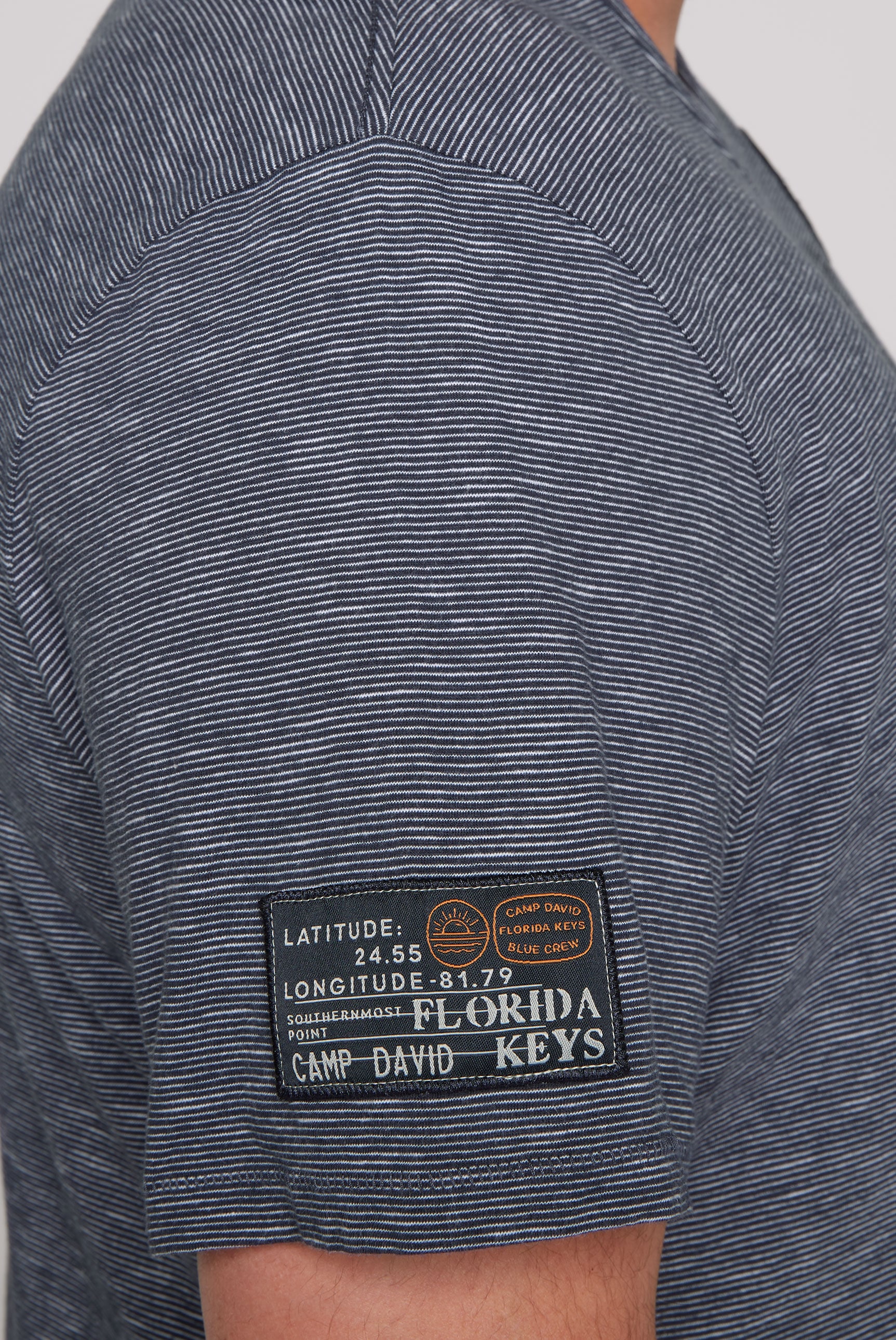 CAMP DAVID T-Shirt, mit Label Print und Patch
