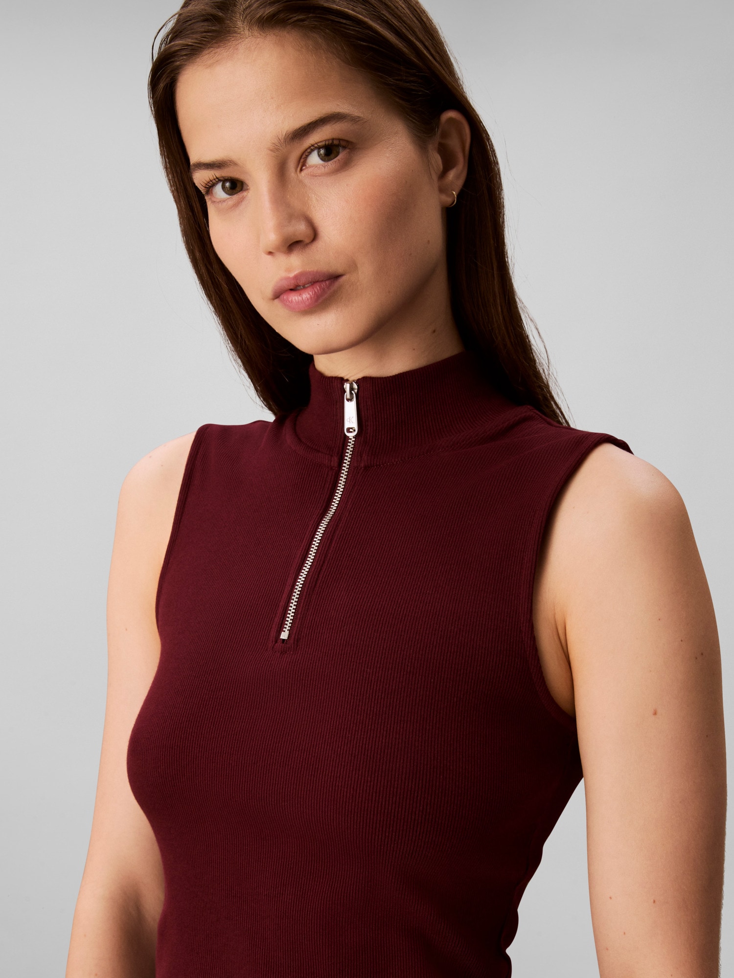 Calvin Klein Jeans Tanktop »A- WOVEN LABEL SL QZ TOP« Mit Rundhalsausschnitt