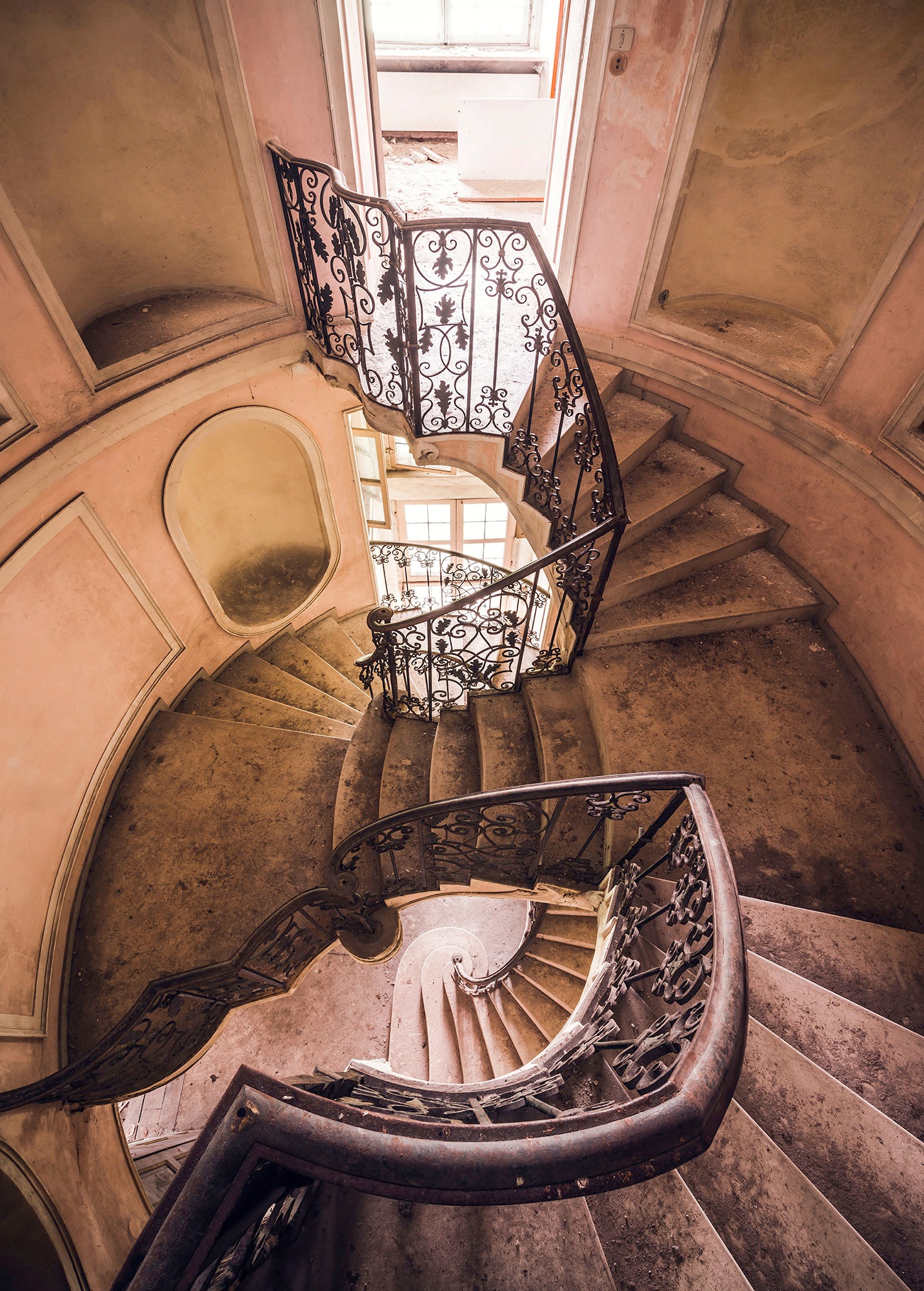 Image of Komar Vliestapete »Scala Artistica«, bedruckt-Barock-Destroyed-Effekte, lichtbeständig und wasserfest bei Ackermann Versand Schweiz