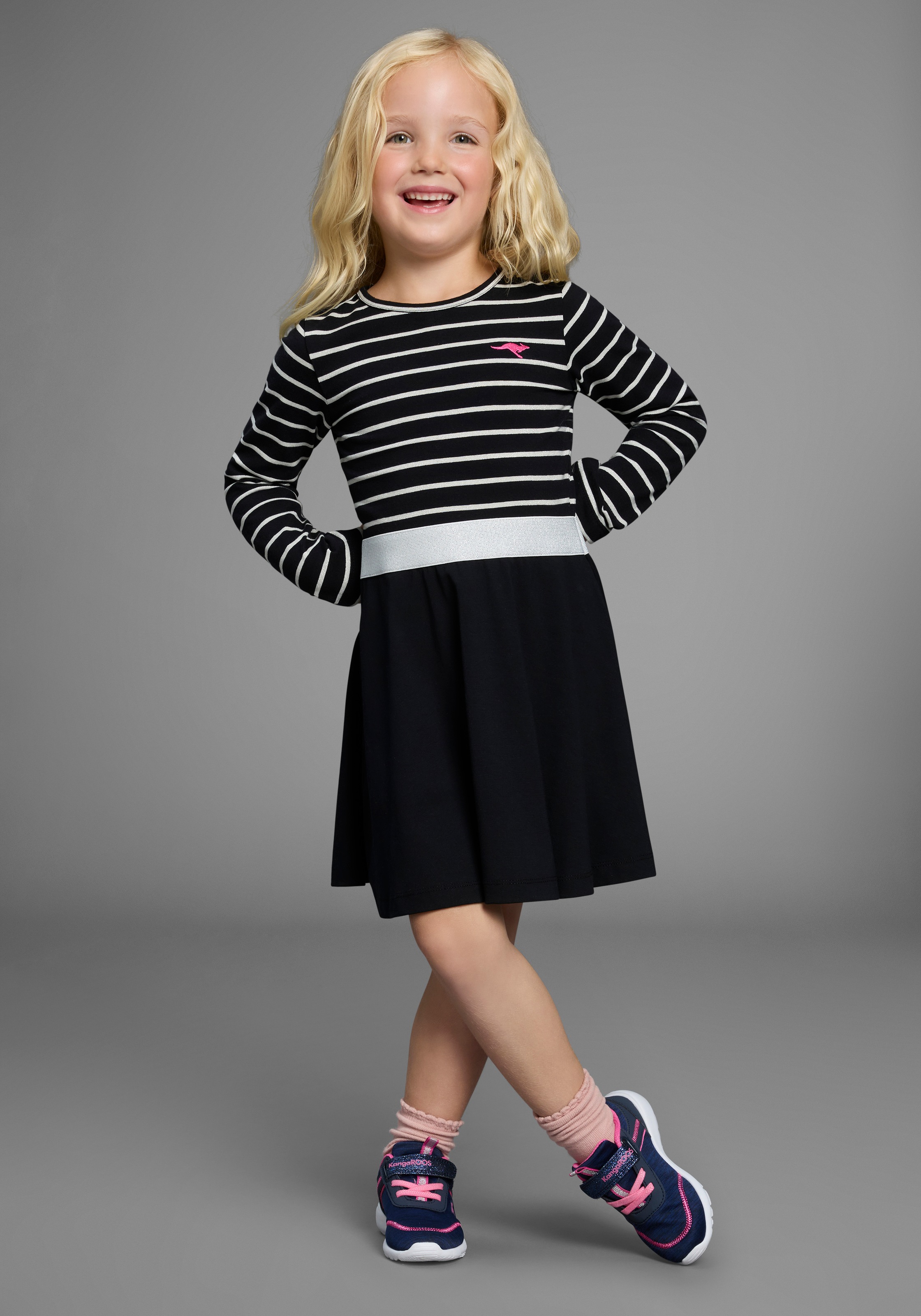 Image of KangaROOS Jerseykleid "Ringelkleid für kleine Mädchen" Glitzer-Ringel, festliche Anlässe, kniefrei, modischer Stil