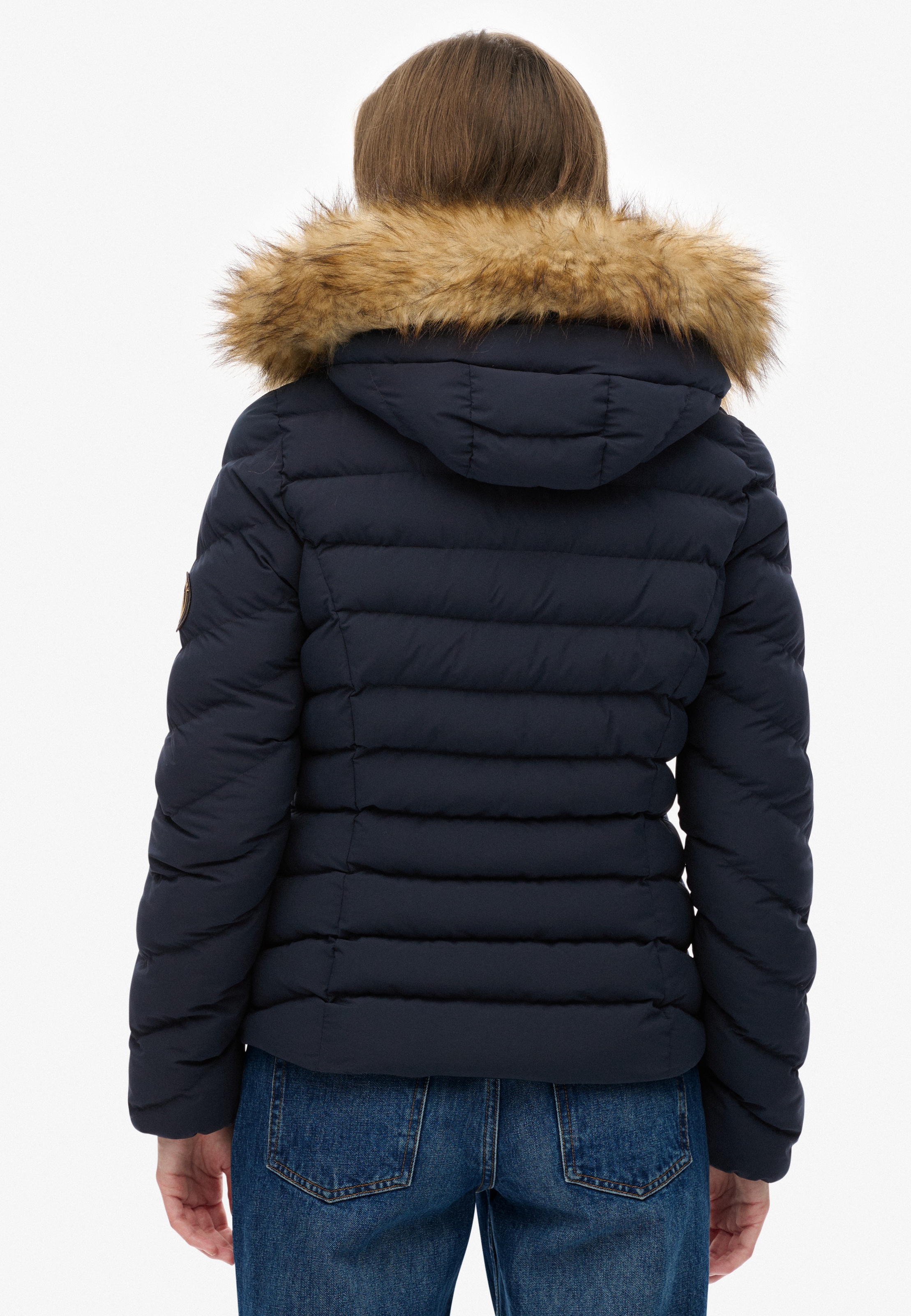 Superdry Veste matelassée »FUJI FAUX FUR HOOD PADDED JKT« avec capuche avec étiquette de marque, Slim Fit, col montant, en tissu tissé