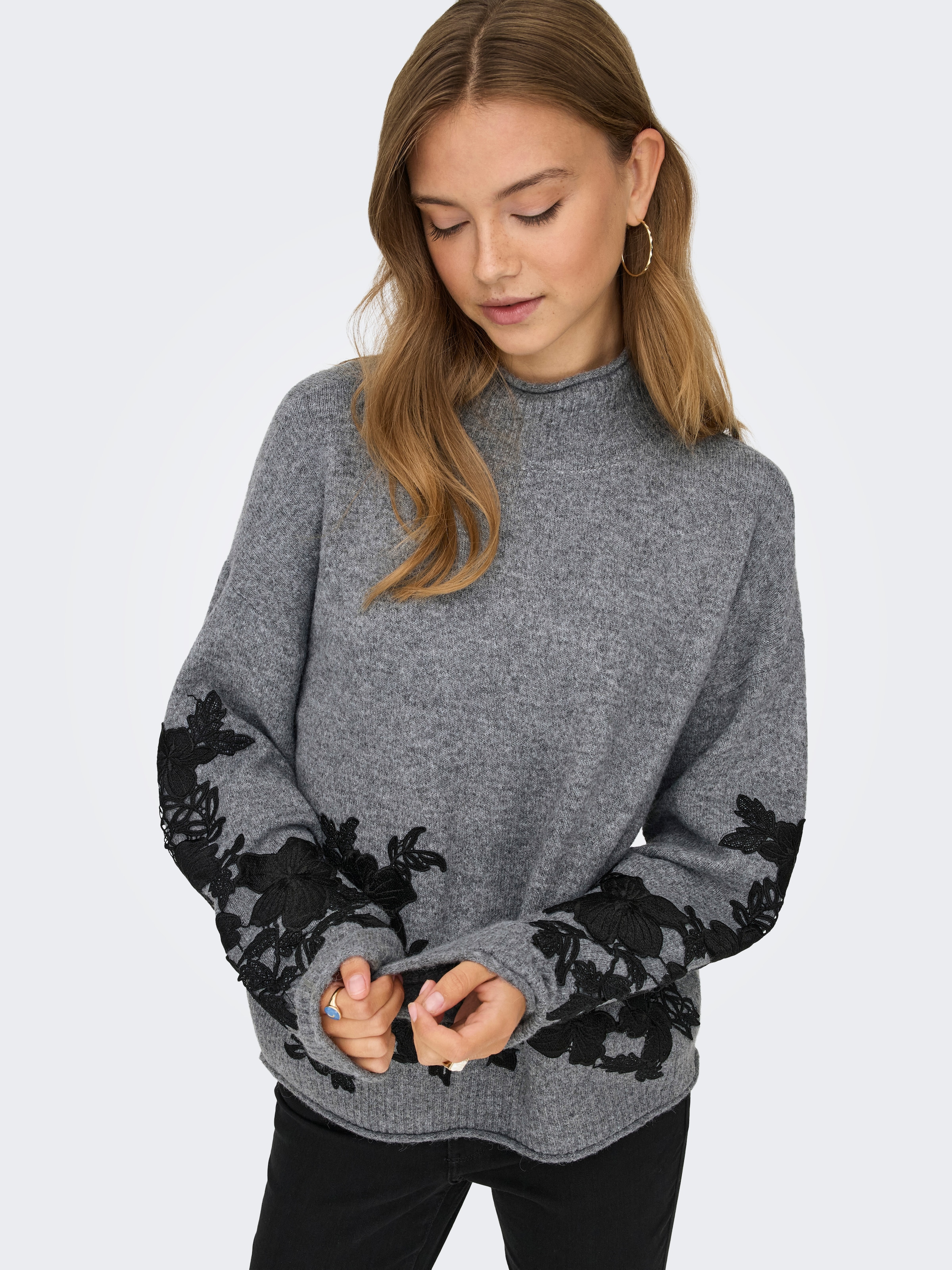 Image of ONLY Strickpullover "ONLLISA LS HIGHNECK DETAIL EX KNT" mit Stickerei