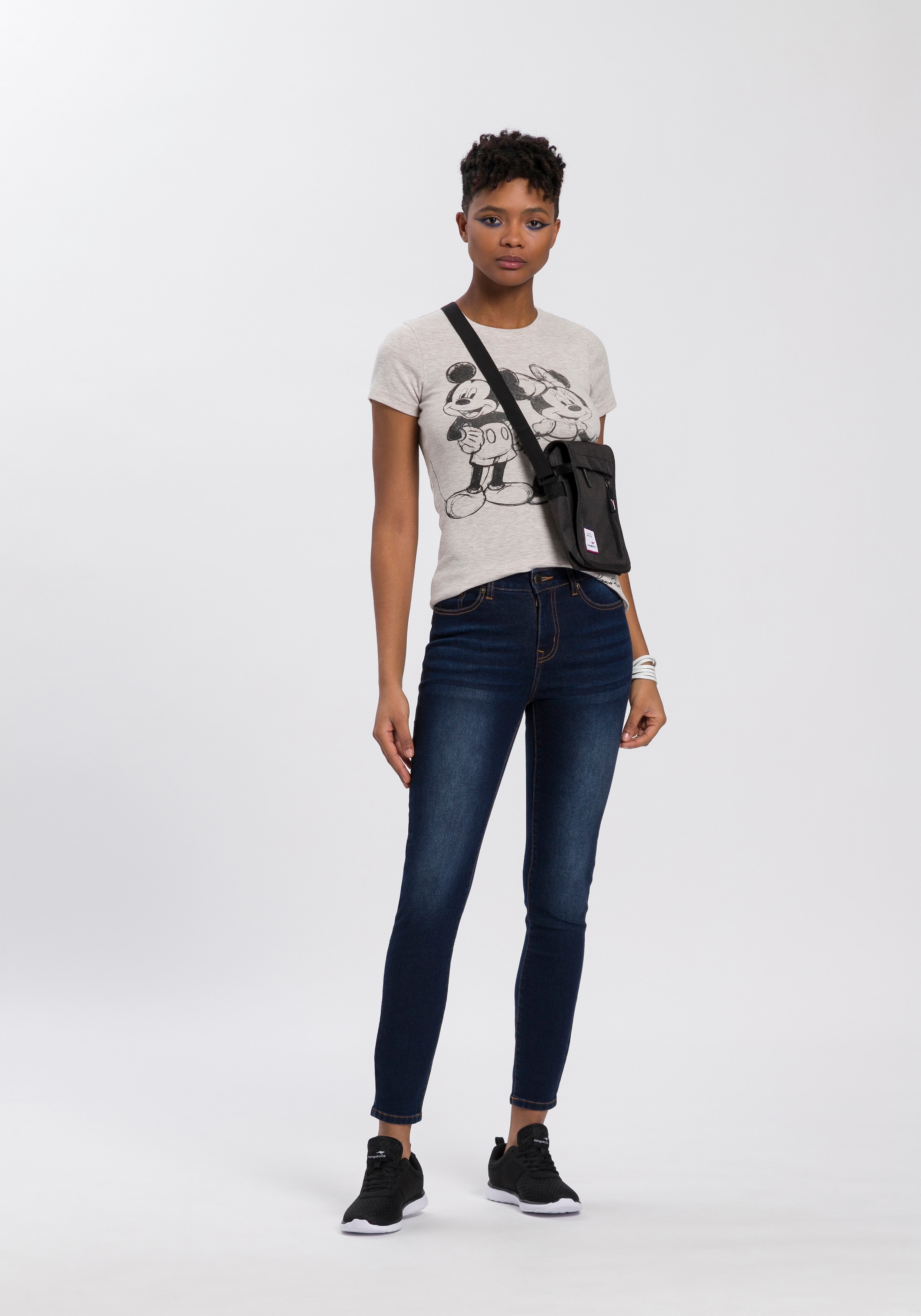 KangaROOS Slim-fit-Jeans »CROPPED HIGH WAIST SLIM FIT« schmale Passform,  Röhrenjeans,  trendige Used-Waschung