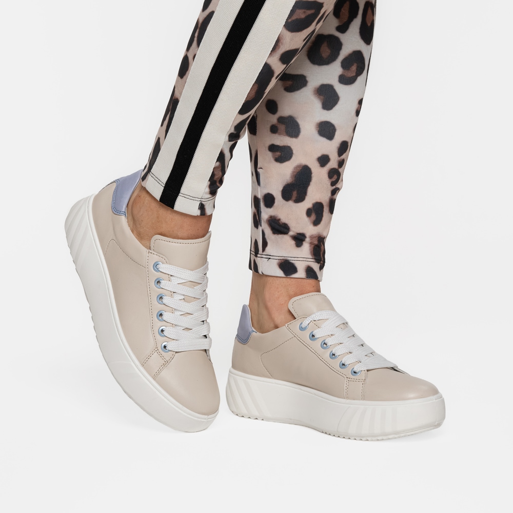 Ara Baskets à plateforme »MONACO«  Chaussure de loisir, chaussure basse, à lacets avec empiècement contrasté, largeur H
