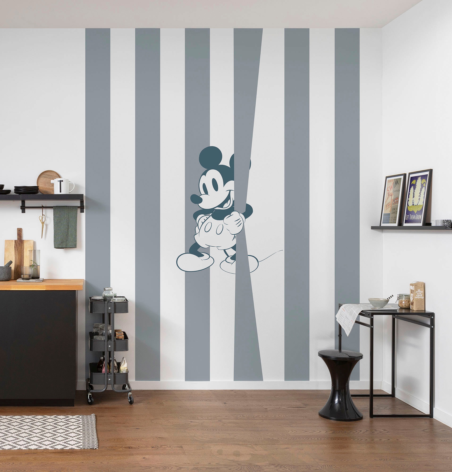 Komar Vliestapete »Digitaldruck Vlies - Mickey Offbeat - Grösse 200 x 250 cm«, bedruckt, Kinderzimmer