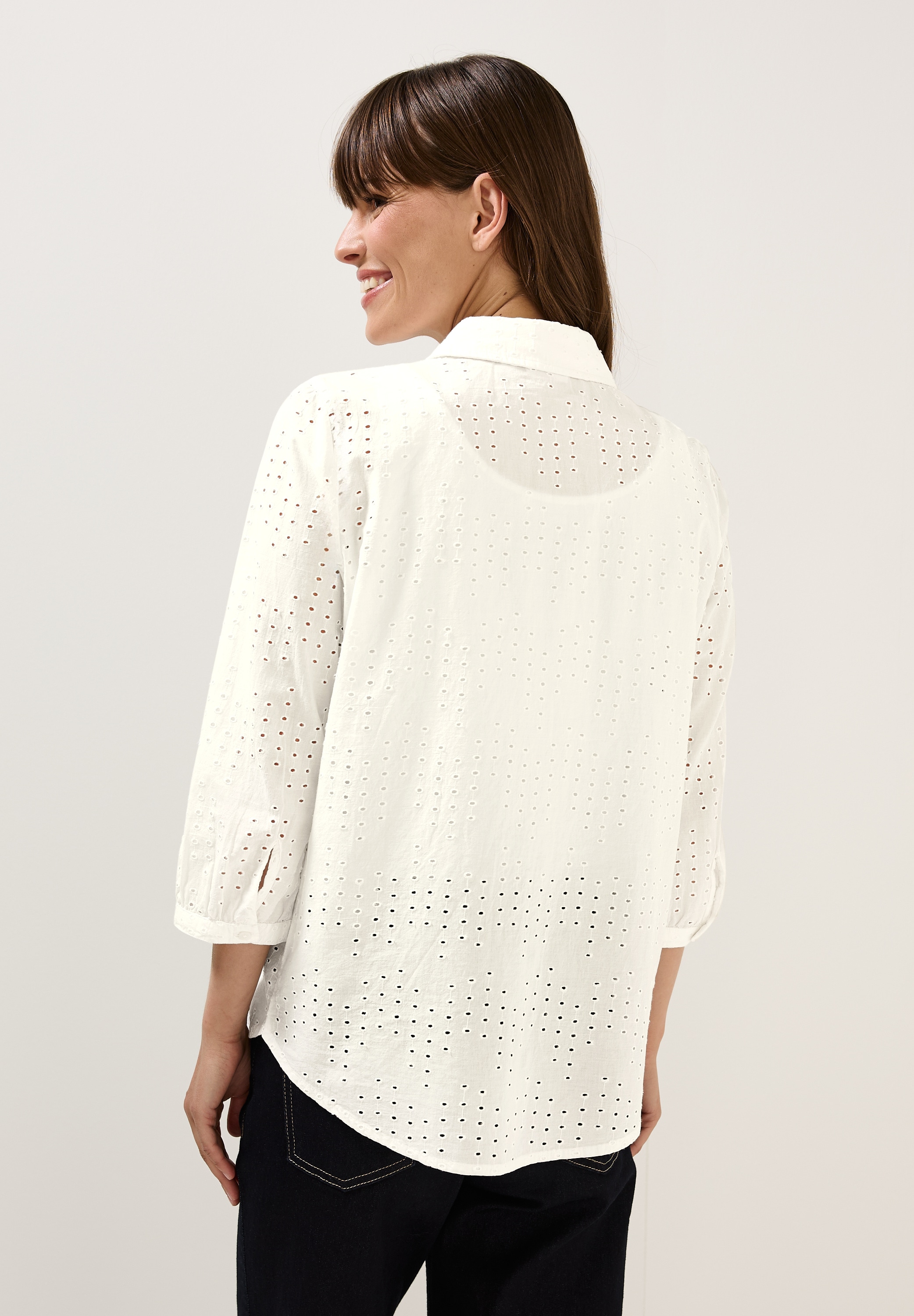 Cecil Hemdbluse, mit Lochstickerei