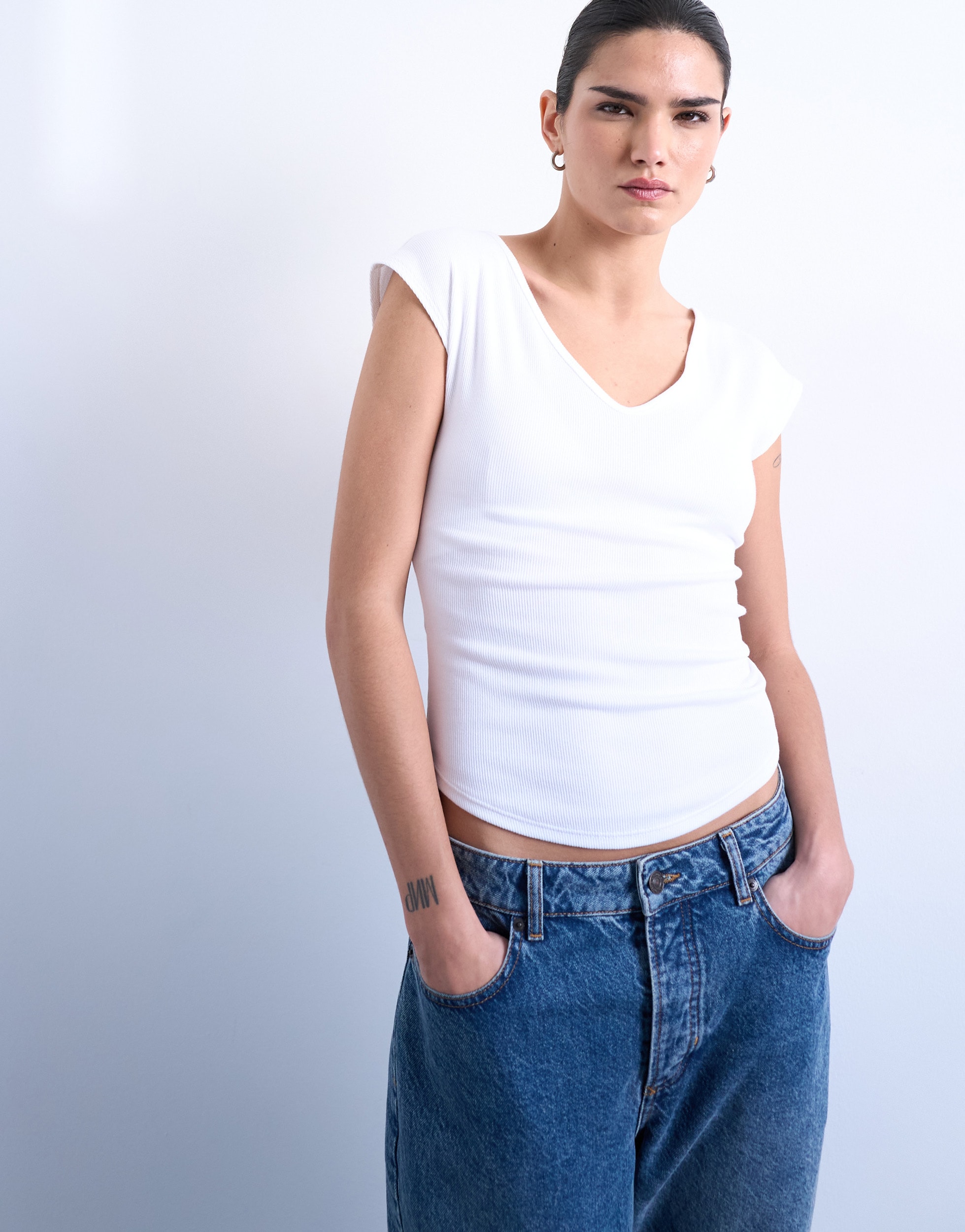 Image of TOPSHOP V-Shirt "TSLISSY SS V-NECK T-SHIRT JRS NOOS" Baumwollmischung, slim fit