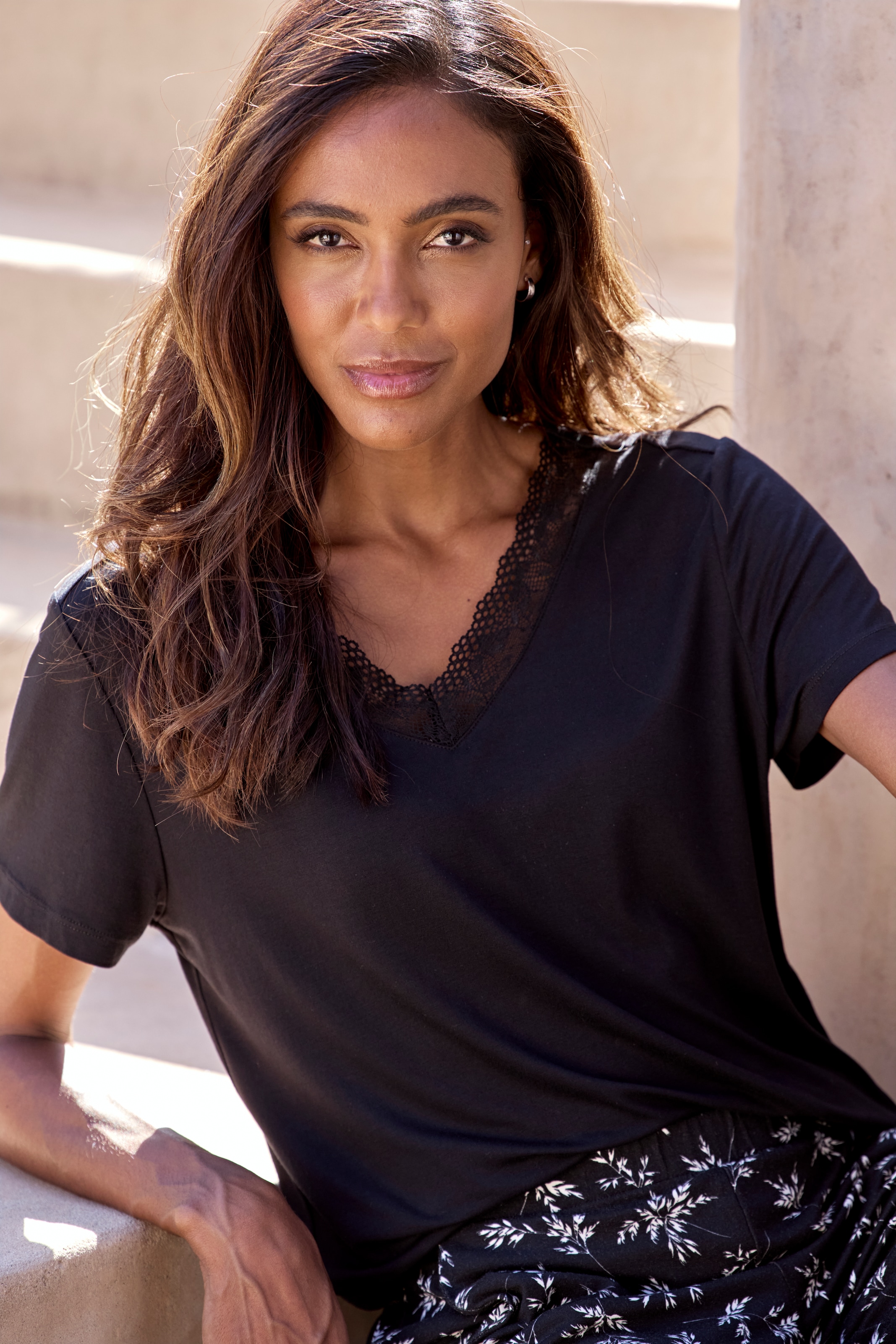 Vivance Dreams Pyjama Set, 2 tlg., mit süssem Blumen-Print