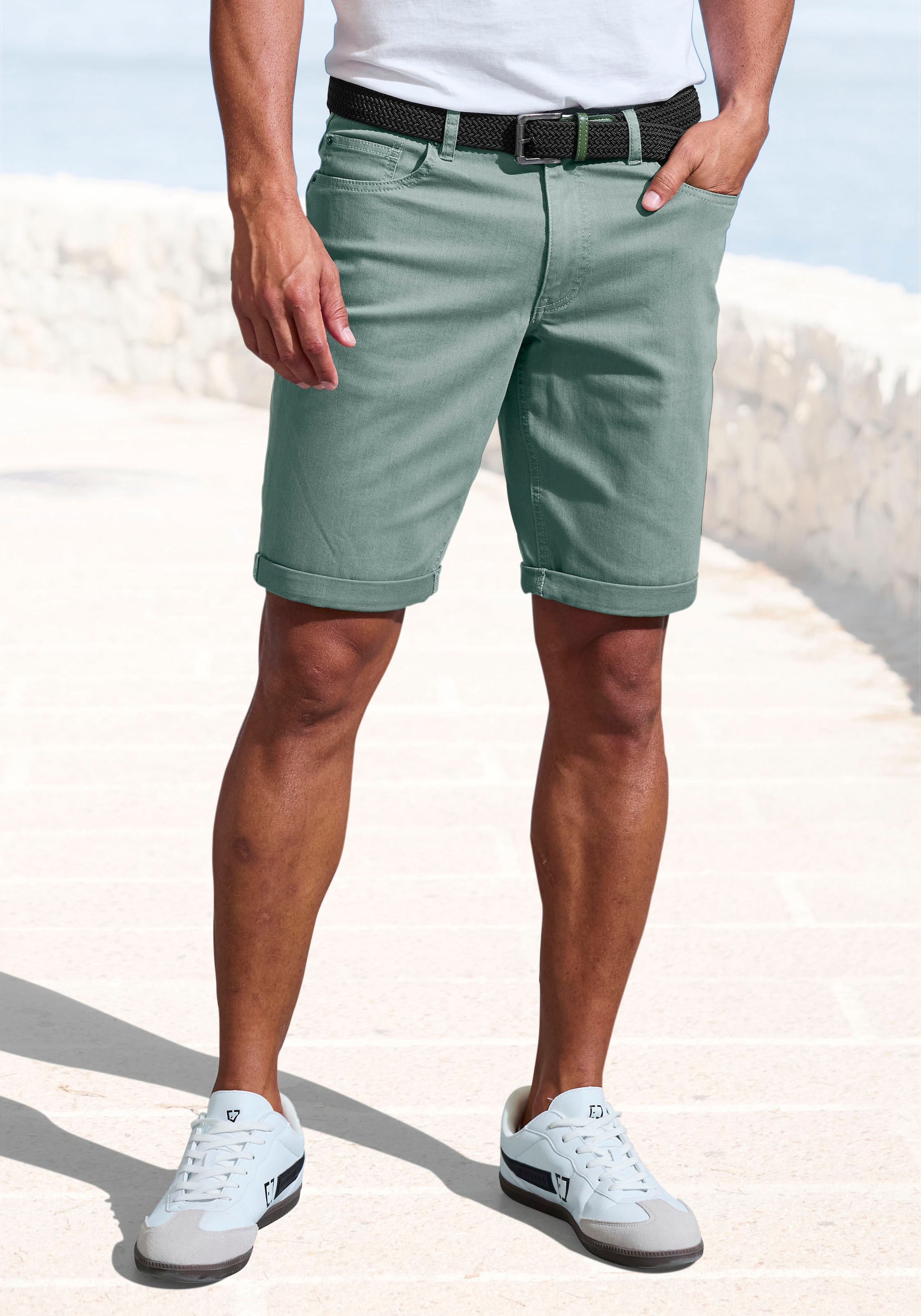 Image of John Devin Jeansshorts "5-Pocket Shorts," aus elastischer Denim-Qualität