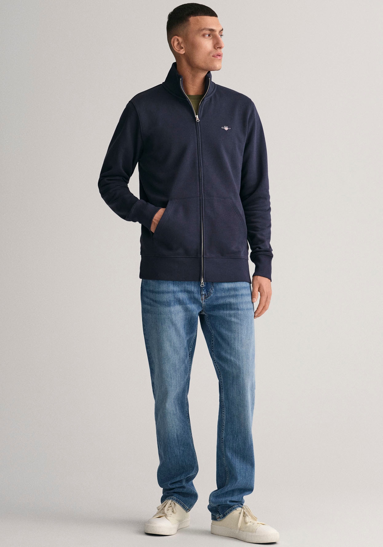 Gant Sweatjacke »REG SHIELD FULL ZIP SWEAT«, mit Logostickerei auf der Brust