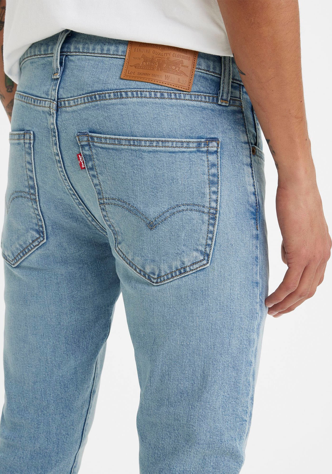 Levi's® Skinny-fit-Jeans »SKINNY TAPER«, mit Markenlabel