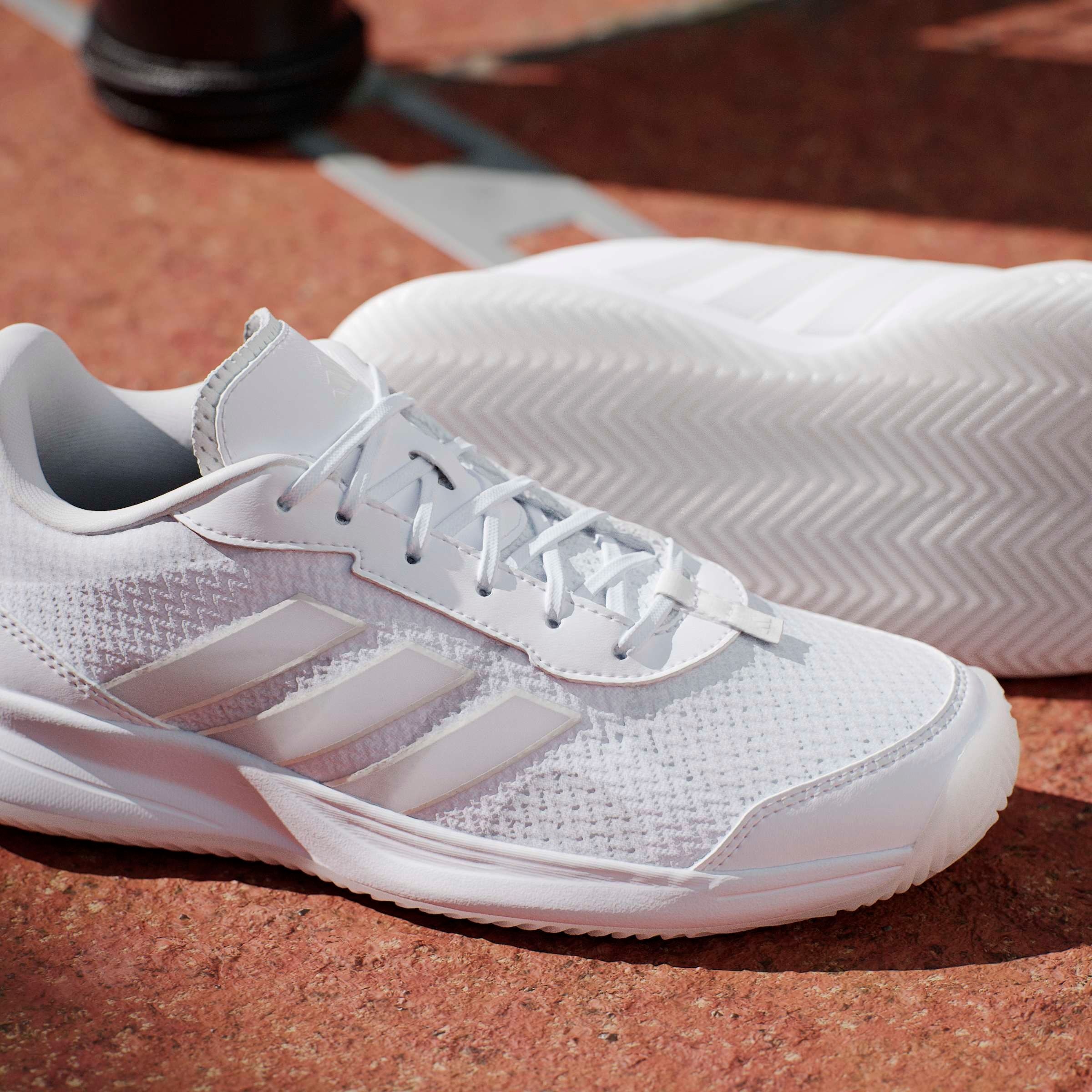 adidas Performance Chaussure de tennis »AVAFLASH«