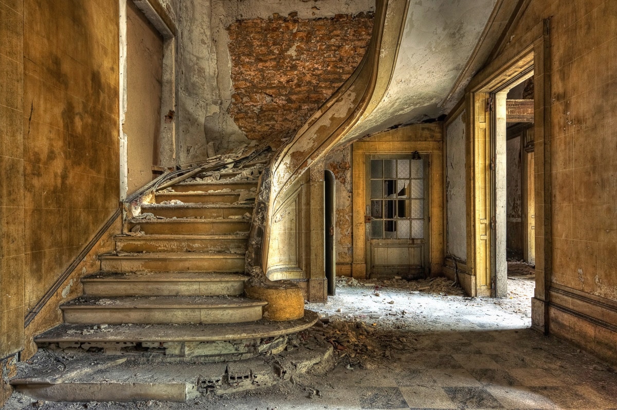 Image of Papermoon "Altes Kaputtes Haus"