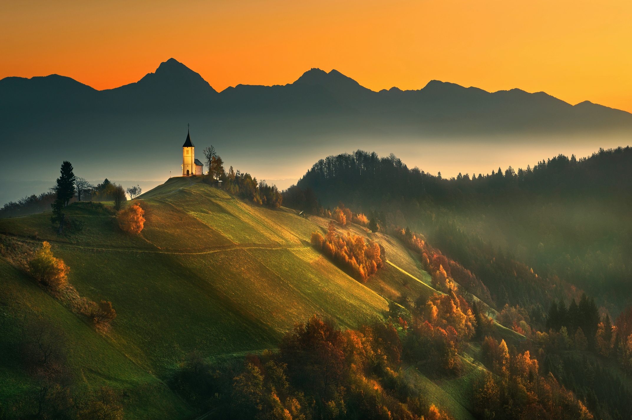 Image of Papermoon Fototapete "Photo-Art KRZYSZTOF BROWKO, SLOWENISCHER HERBST"