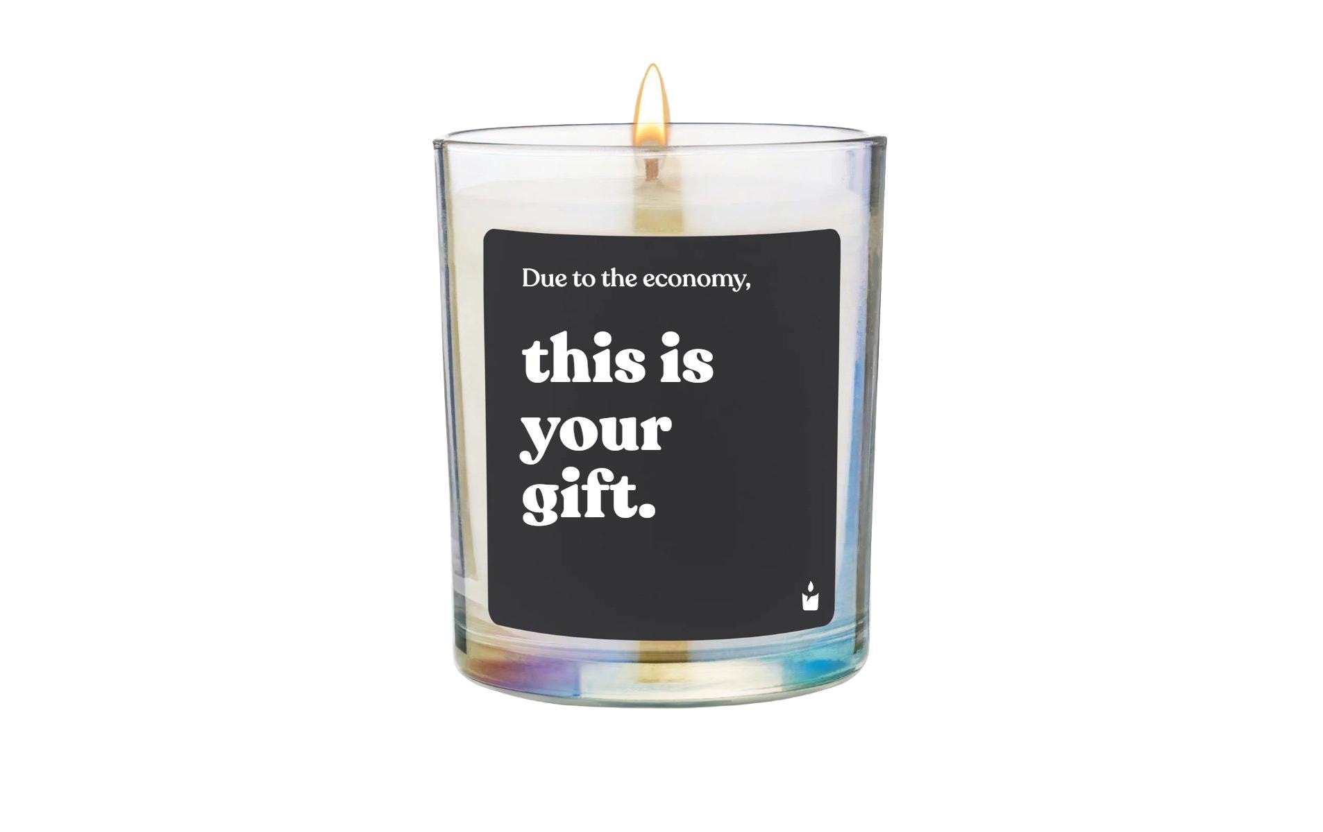 Image of Duftkerze "ChattyCandles Due to the economy, this is your gift 6,7 x 8 cm"