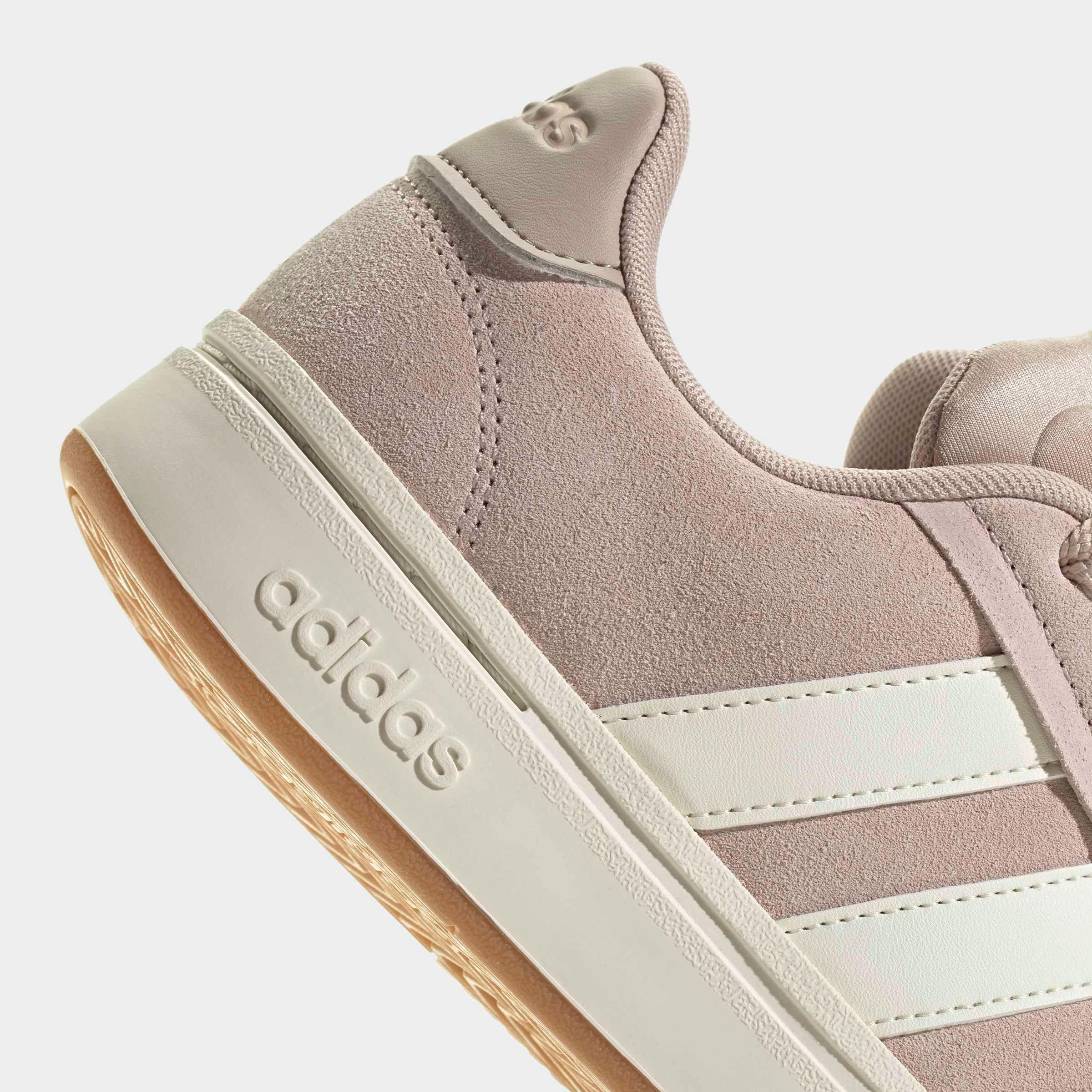 adidas Sportswear Sneakers »GRAND COURT ALPHA«  inspiriert vom Design des adidas campus 00