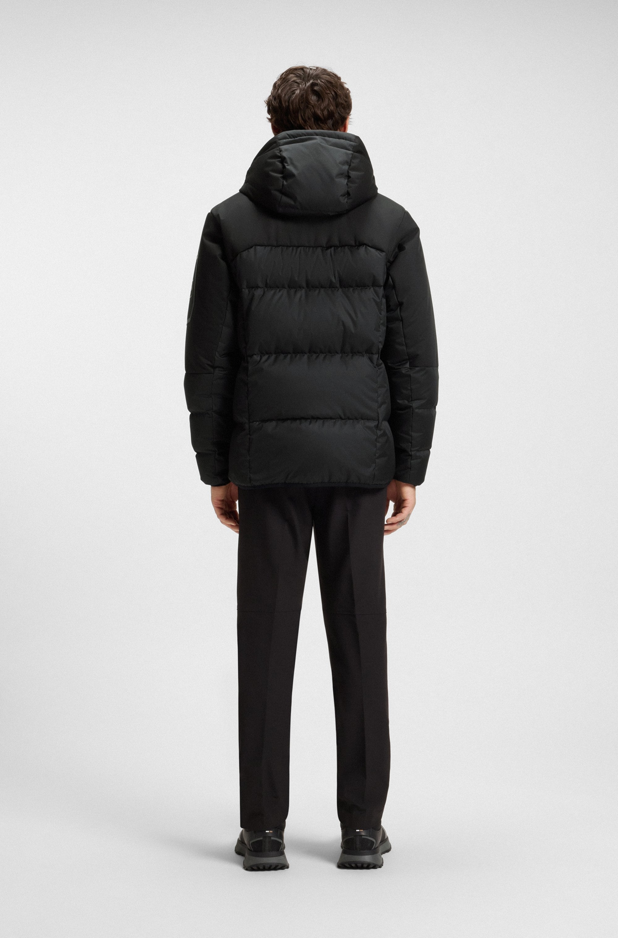 BOSS GREEN Doudoune mit Kapuze abnehmbare Kapuze, Regular Fit, warm wattiert