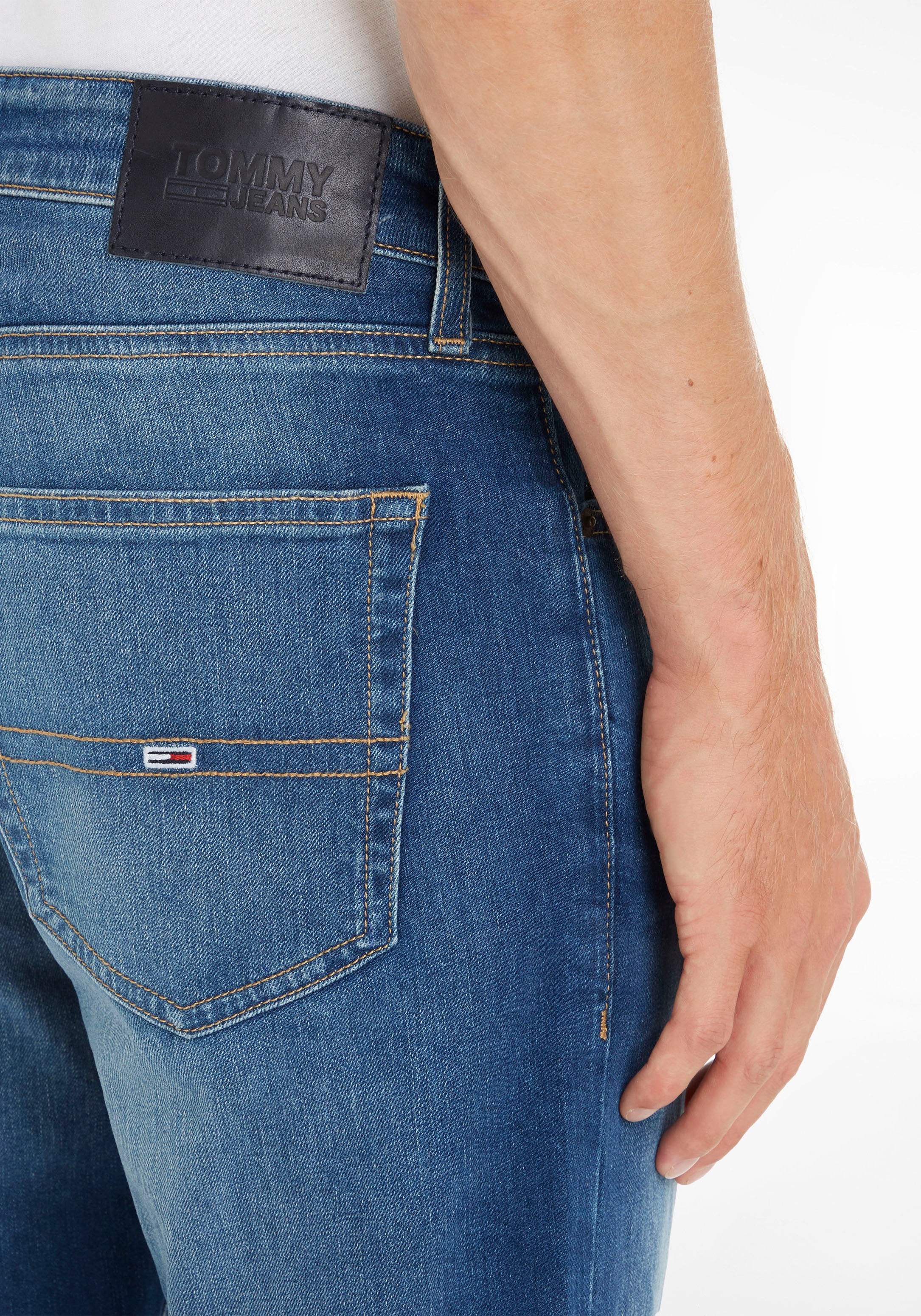 Tommy Jeans Straight-Jeans »RYAN«, mit Elasthan für einen bequemen Sitz