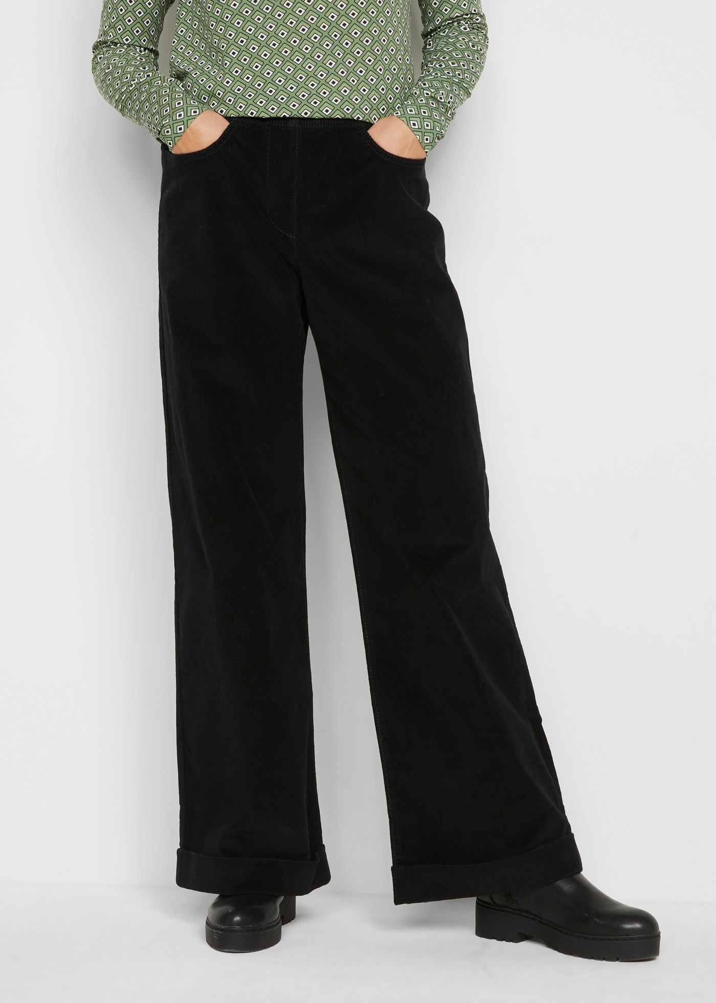 Image of bonprix Cordhose Loose Fit, High-Waist-Design, mit Bequembund