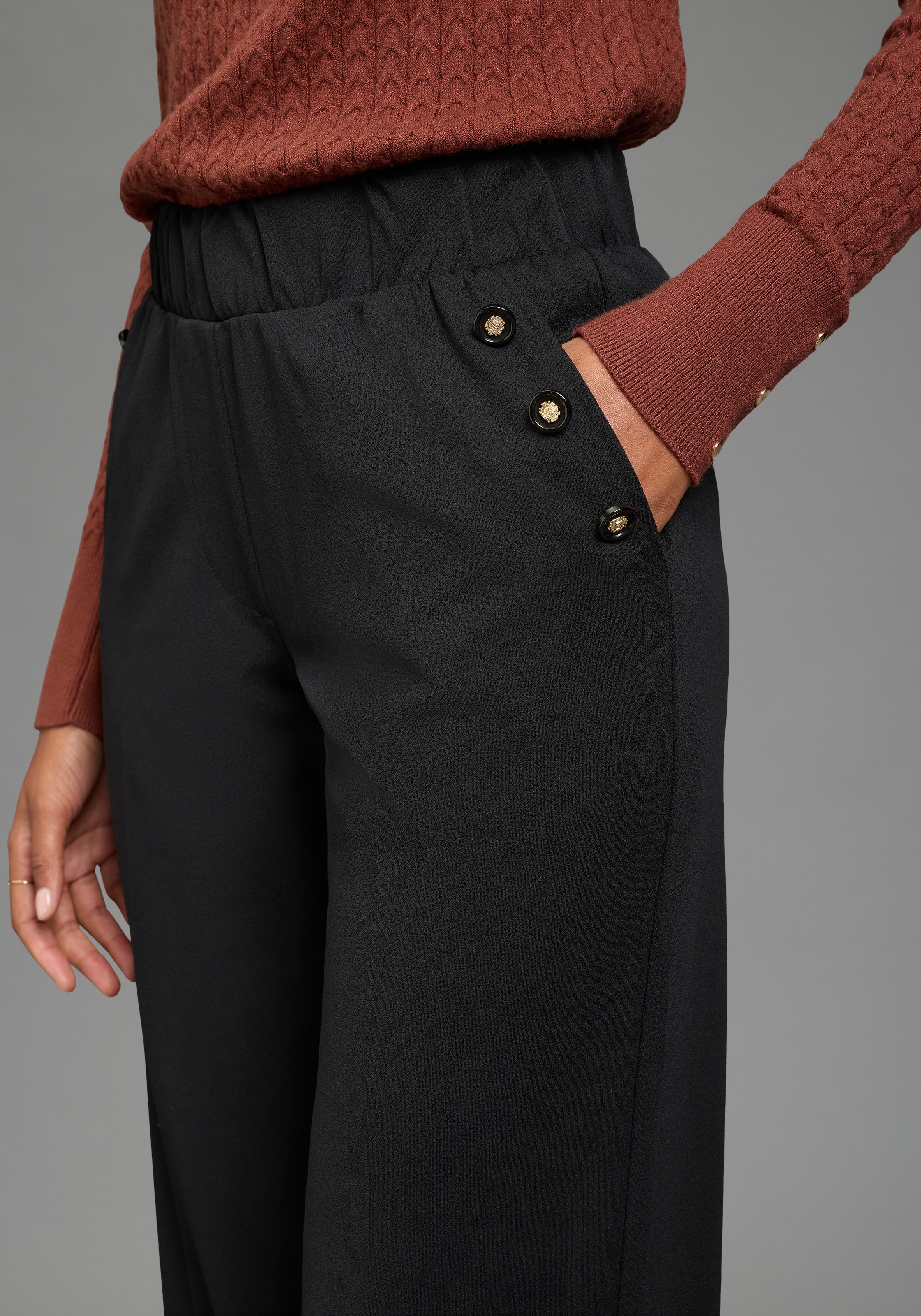 Laura Scott Pantalon à enfiler  Avec plis repassés et boutons décoratifs à l'entrée de la poche