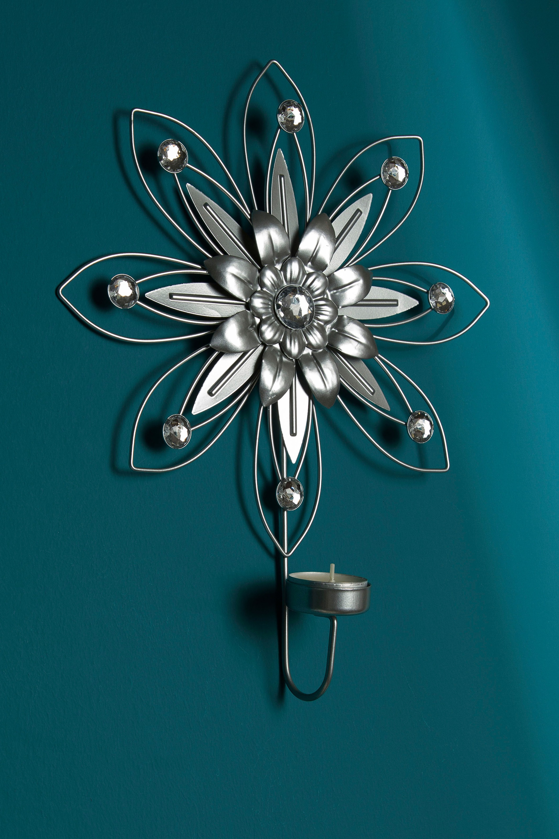 Image of Myflair Möbel & Accessoires Wandblaker »Billala, silberfarben«, (Set, 4 St.), Kerzen-Wandleuchter, Kerzenhalter, Kerzenleuchter hängend, Teelichthalter, Wanddeko, aus Metall, mit Schmucksteinen, Blütenform, Wohnzimmer bei Ackermann Versand Schweiz
