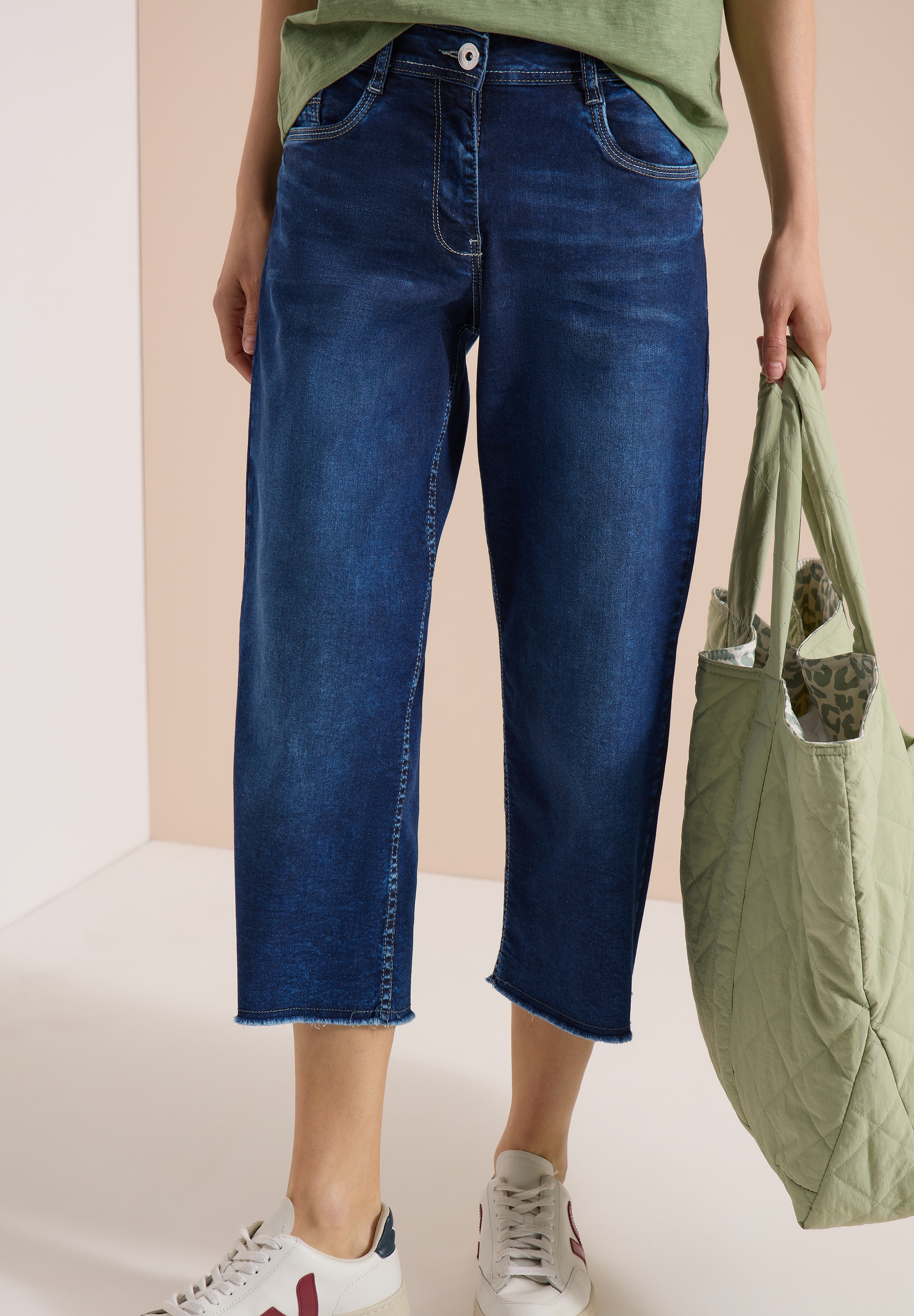 Image of Cecil 3/4-Jeans "Style Neele" im Loose Fit - ausgefranste Beinabschlüsse/mit Stretch