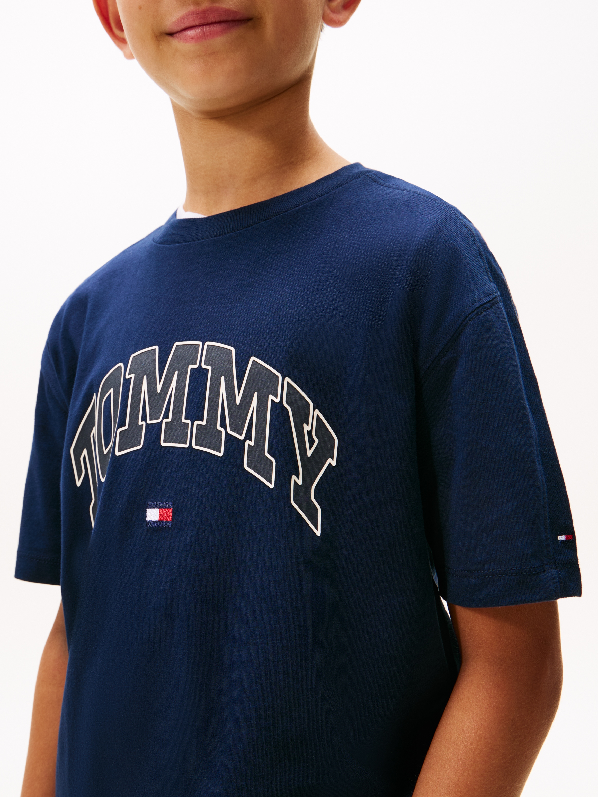 Tommy Hilfiger T-Shirt »VARSITY RAISED PRINT TEE SS«, Kinder bis 16 Jahre