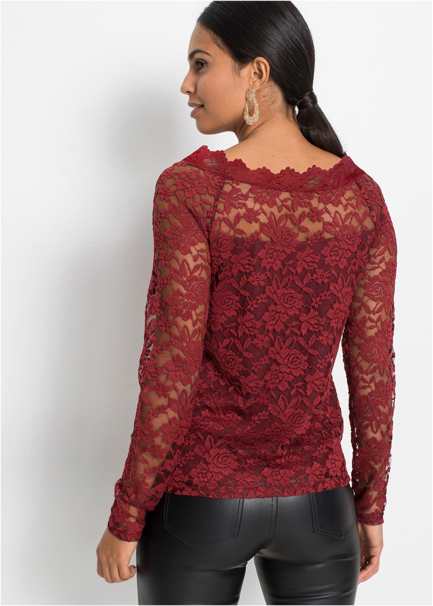 bonprix T-shirt à manches longues Slim fit Passform, mit Spitzen-Details, unifarben