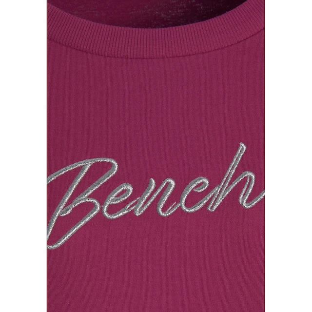 ♕ Bench. Loungewear Sweatshirt, mit glänzender Logostickerei, Loungewear,  Loungeanzug versandkostenfrei bestellen