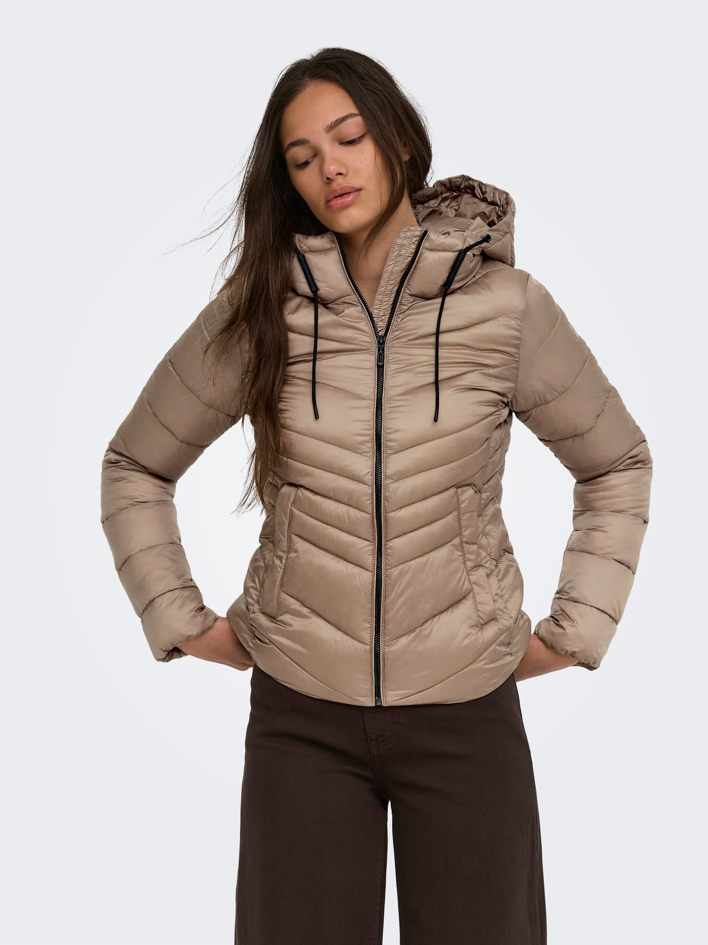 ONLY Steppjacke »ONLMIMI HOOD JACKET CC OTW« mit Kapuze Kunstfaser