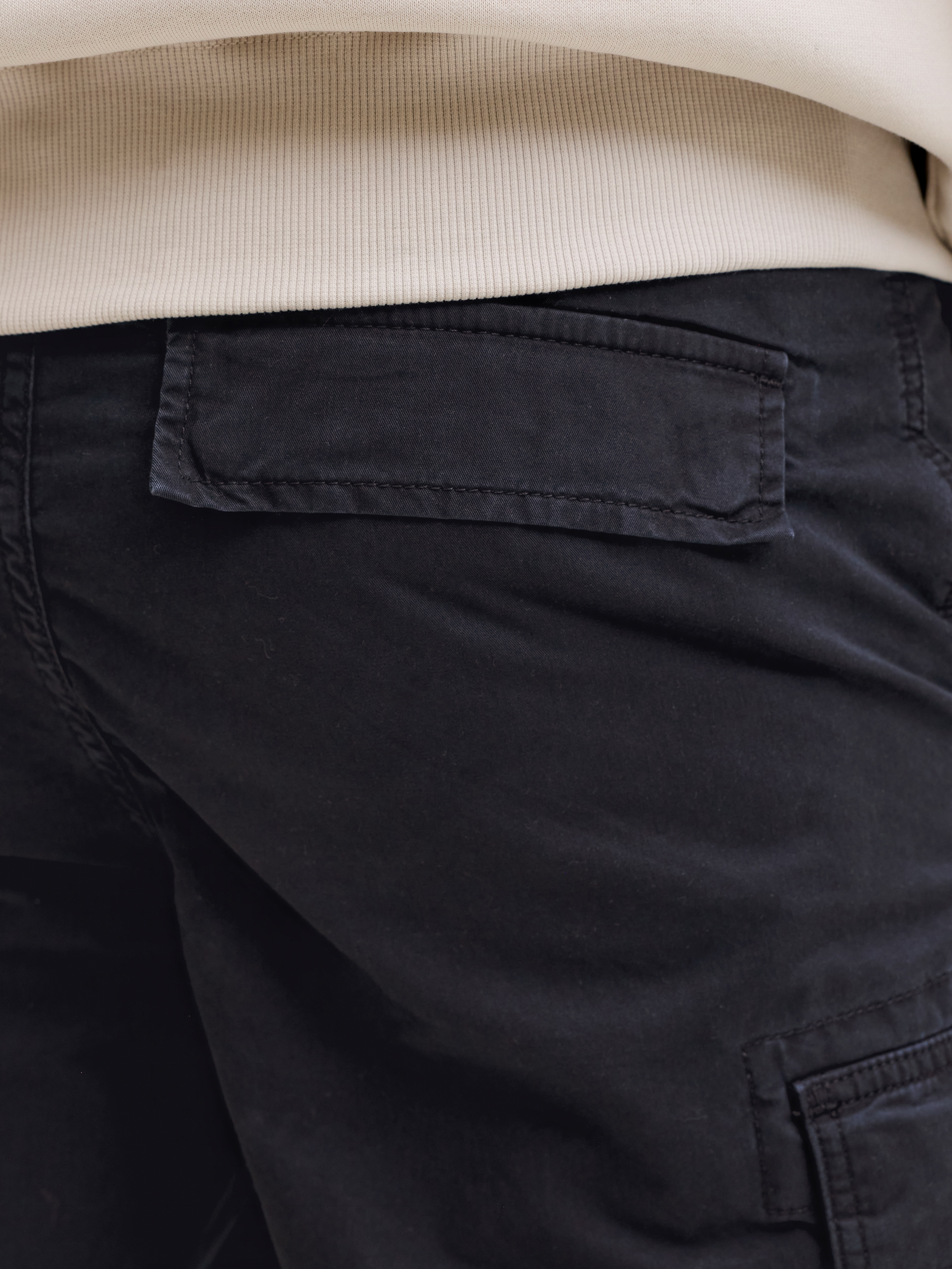 Jack & Jones PlusSize Cargoshorts »JPSTCOLE FRANK CARGO SHORT MID SN PLS«  mit Taschenbändern