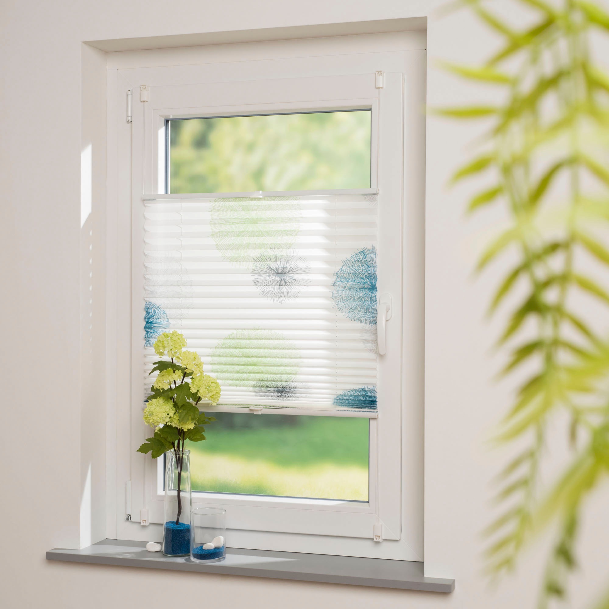 Image of Liedeco Plissee »Blütenball florales Design«, Lichtschutz, ohne Bohren, verspannt, Klemmfix Plissee Blütenball bei Ackermann Versand Schweiz