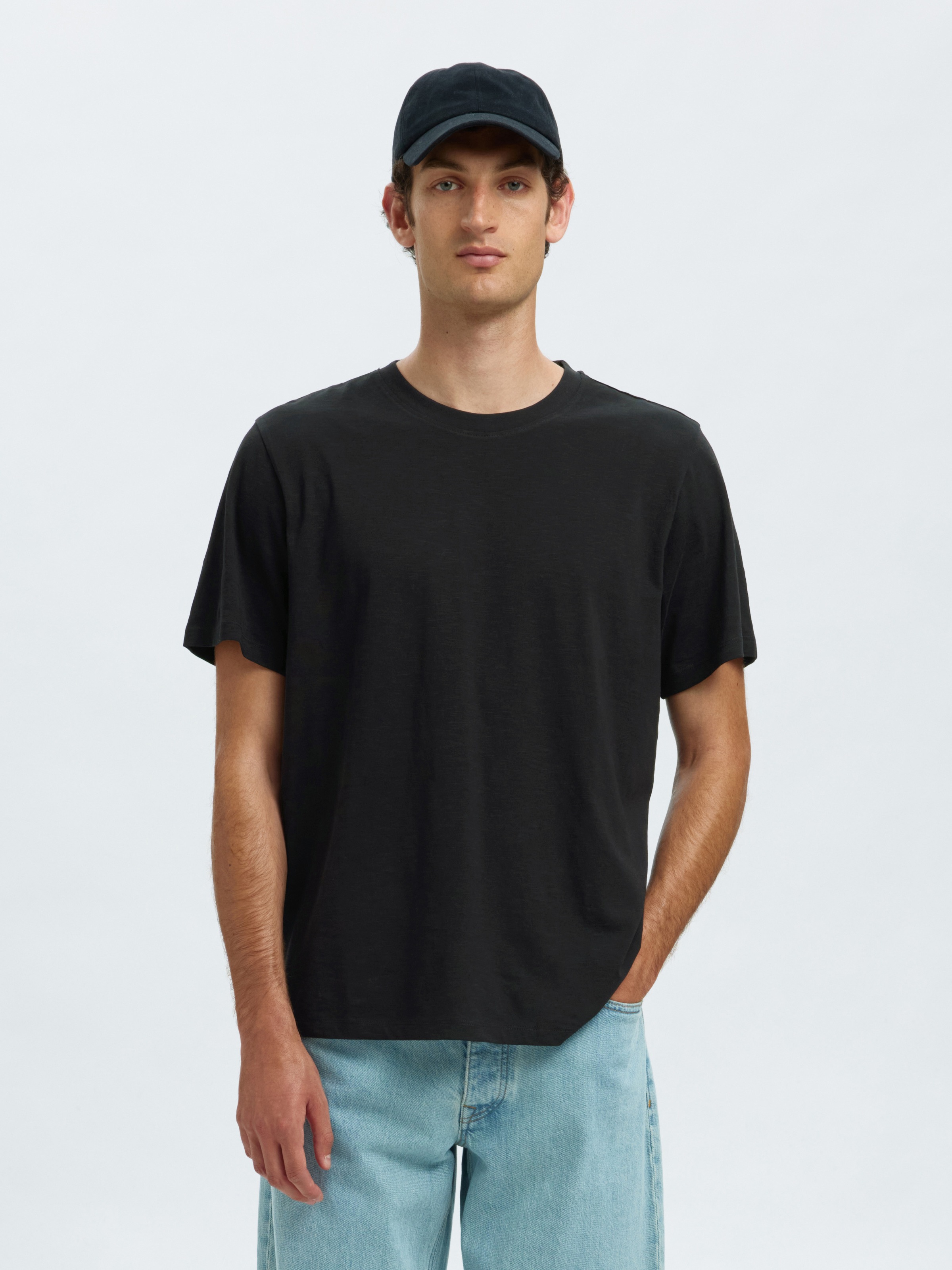 Image of SELECTED Kurzarmshirt "SLHASPEN SLUB SS O-NECK"