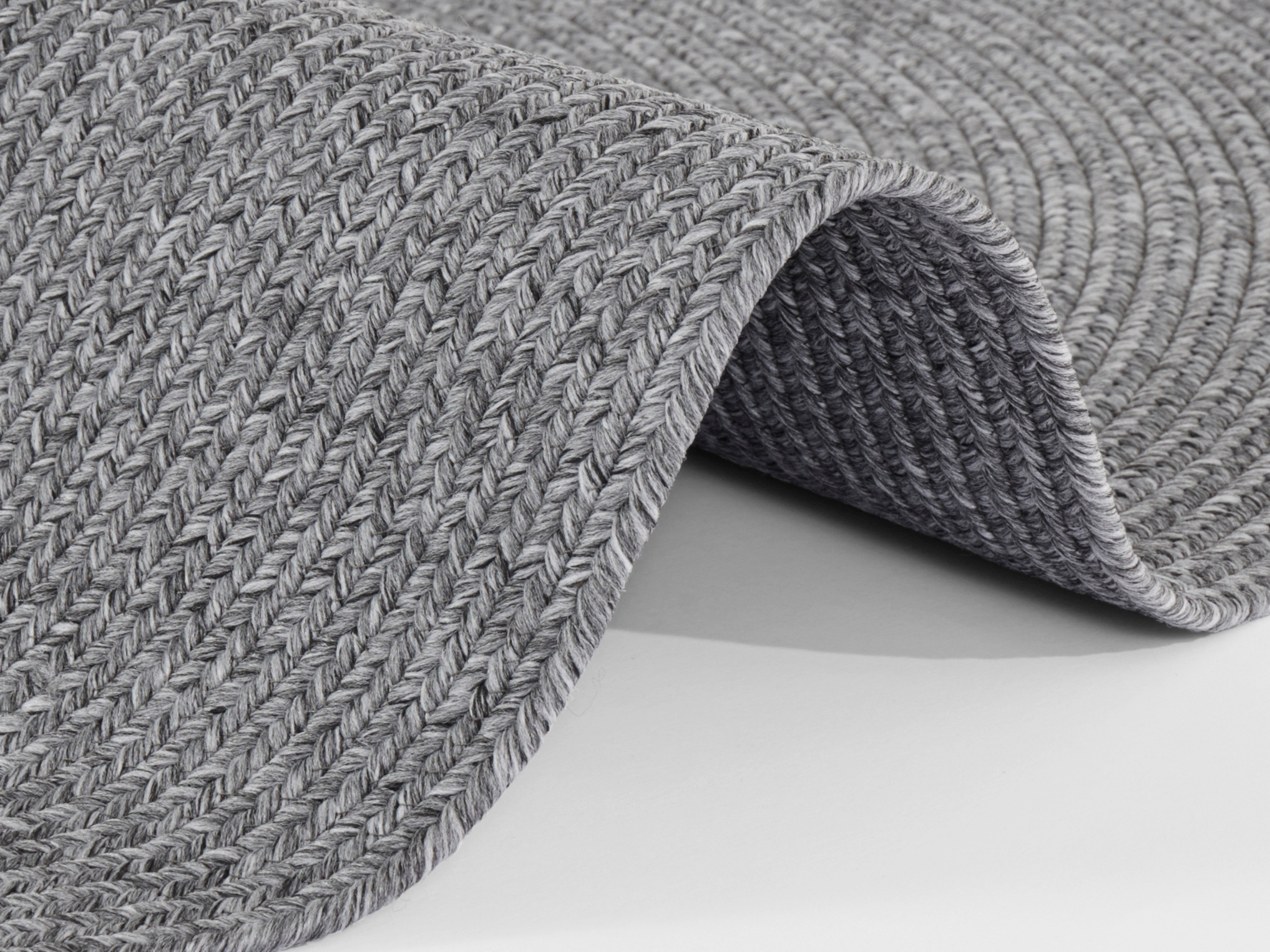 NORTHRUGS Teppich »Trenzado«, rund, 10 mm Höhe, In- & Outdoor, Handmade-Look, Gewebt, Wetterfest, Balkon, Wohnzimmer