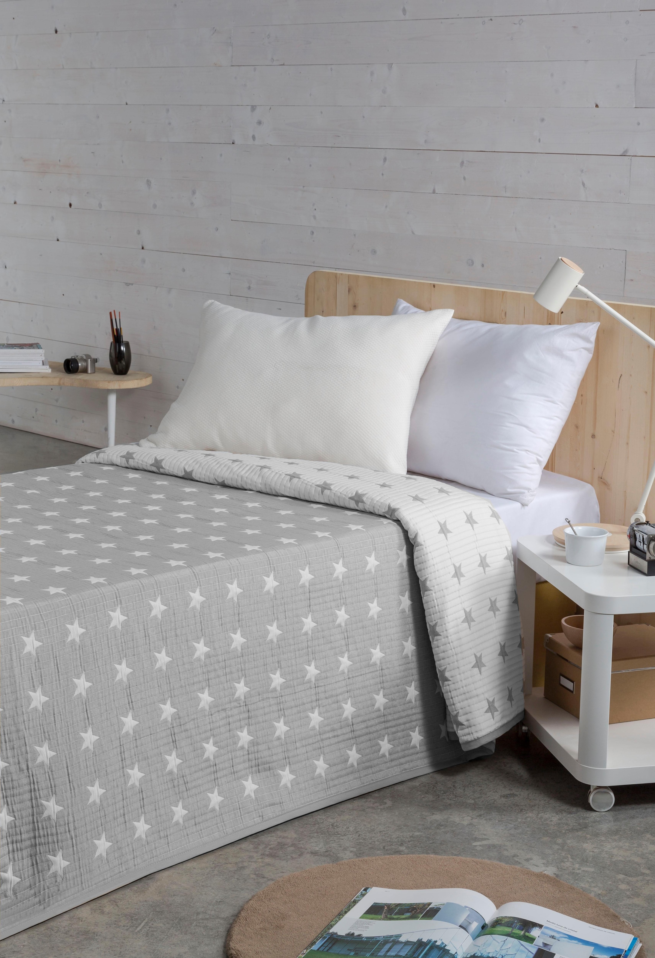 GOODproduct Couvre-lit »Yolanda, 1 Stück, gesteppte Tagesdecke, Wendeoptik, Sternenmuster« aspect réversible, mélange de coton, rembourrage léger, piqûres rayées