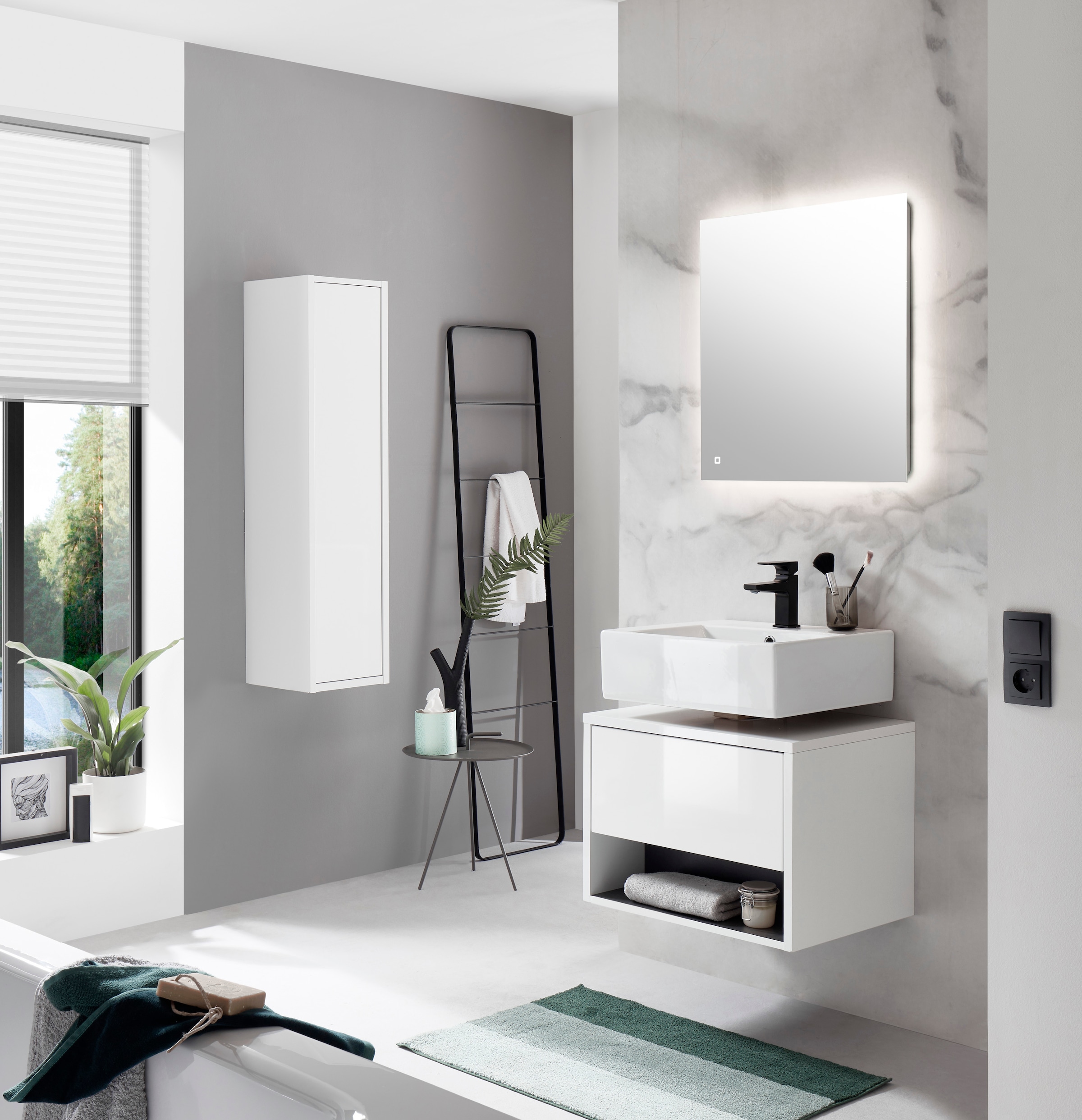 Places of Style Badmöbel-Set »Studio Line, Bad im modernen Design, 3-teiliges Badezimmer«, (3 St.), Schrank, Unterschrank und Spiegel, in zwei Farben verfügbar, Stauraum