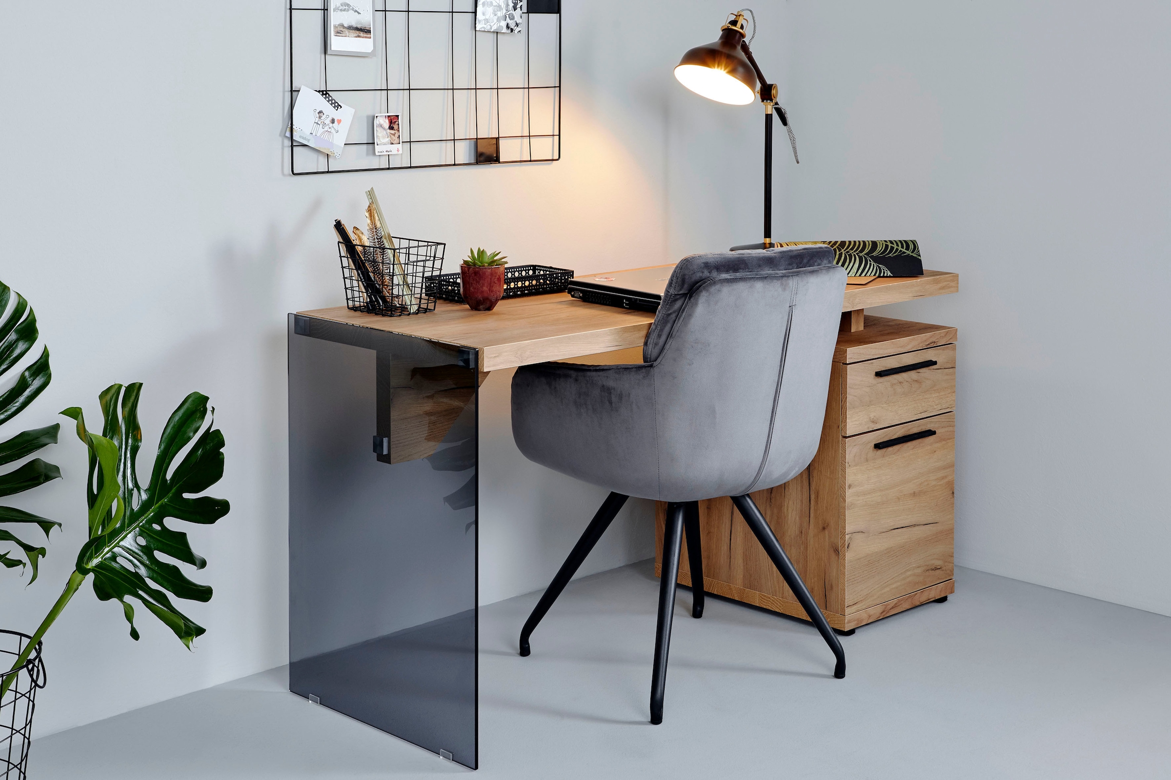 Jahnke Schreibtisch »LUX C 140« wechselseitig montierbar, Seitenteil aus ESG Sicherheitsglas