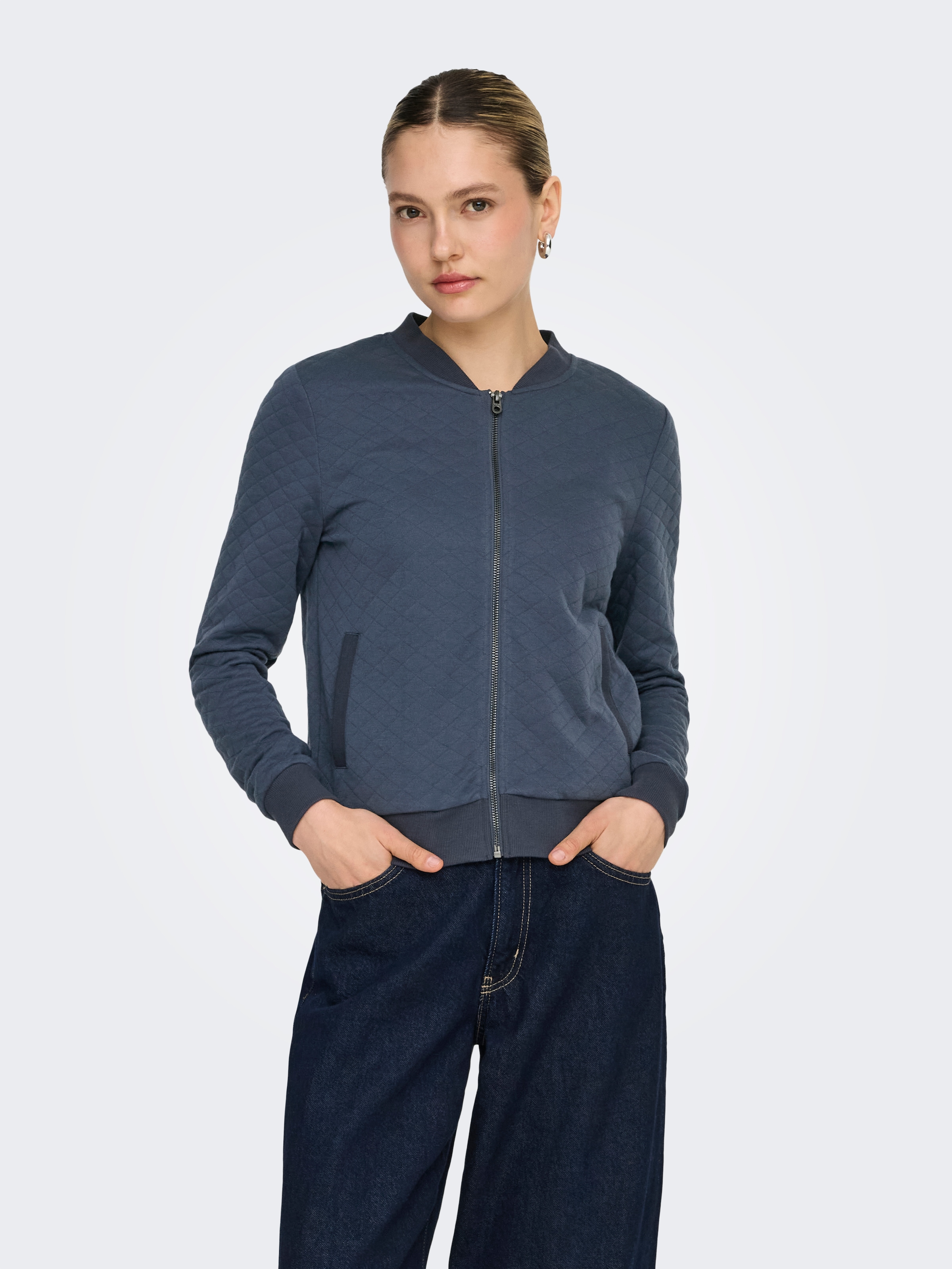 Image of ONLY Sweatjacke "ONLJOYCE L/S BOMBER SWT NOOS" Polyester, regular fit