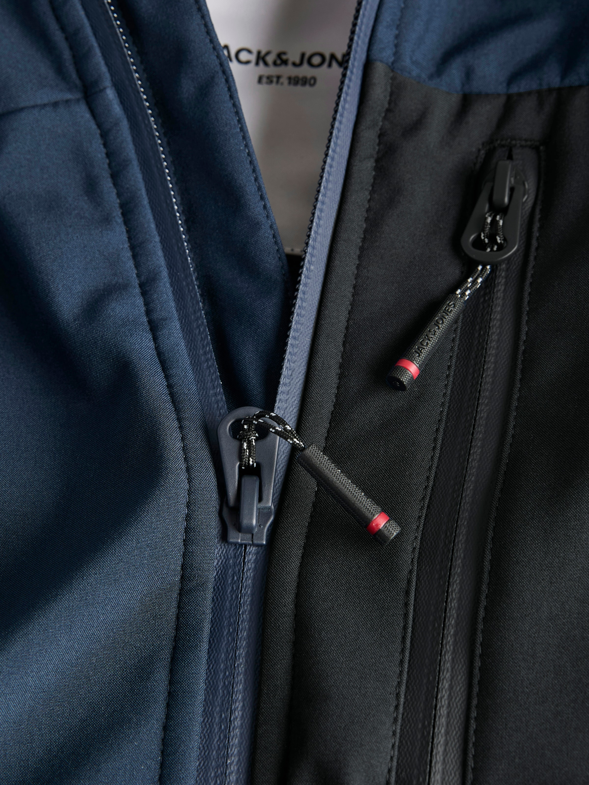 Jack & Jones PlusSize Veste softshell »JJNORTH SOFTSHELL JACKET PLS« mit Kapuze