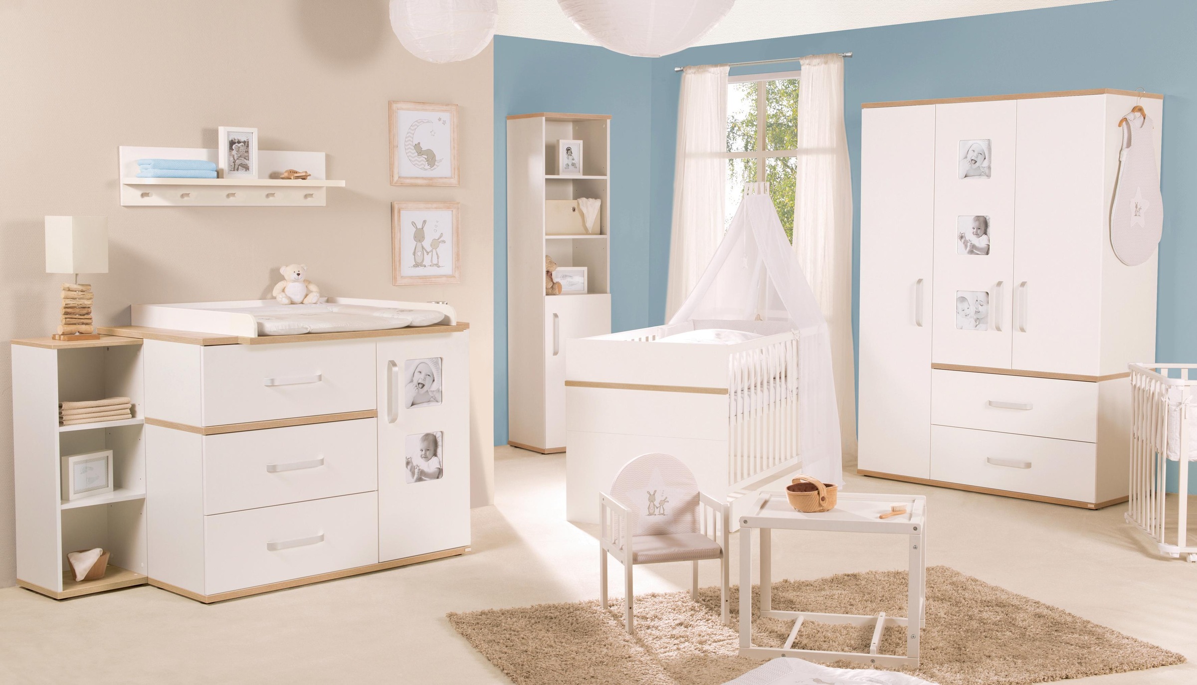 Image of roba® Babyzimmer-Komplettset »Pia«, (Set, 3 St., Kinderbett, Schrank, Wickelkommode), breit; mit Kinderbett, Schrank und Wickelkommode bei Ackermann Versand Schweiz