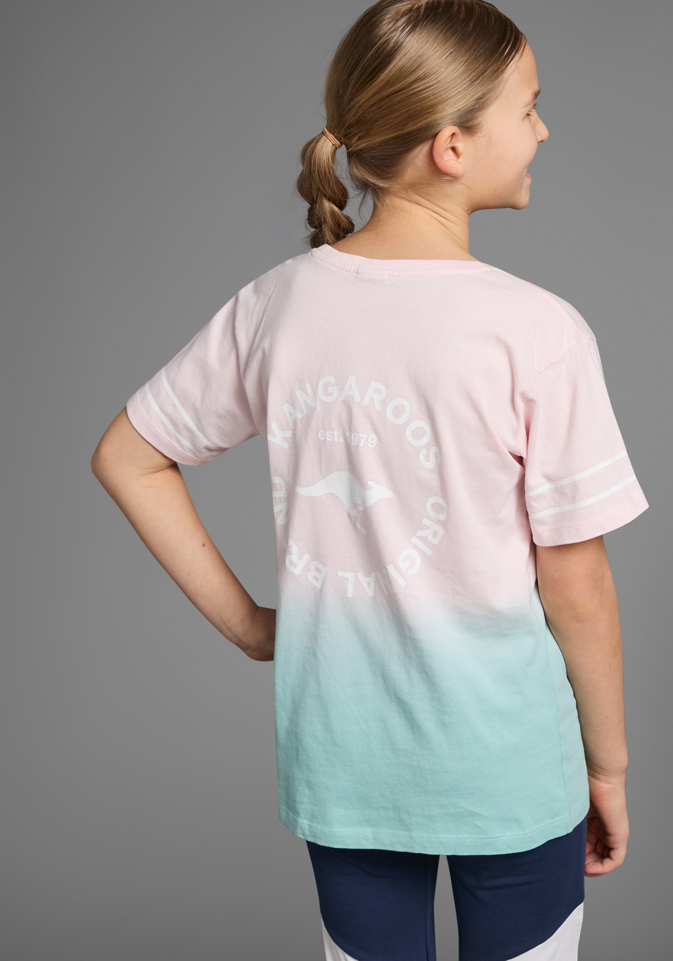 Image of KangaROOS T-Shirt "Kangaroos mit trendigem Farbverlauf" kurzärmelig, bequeme Passform, mit Logodruck, Rundhalsausschnitt