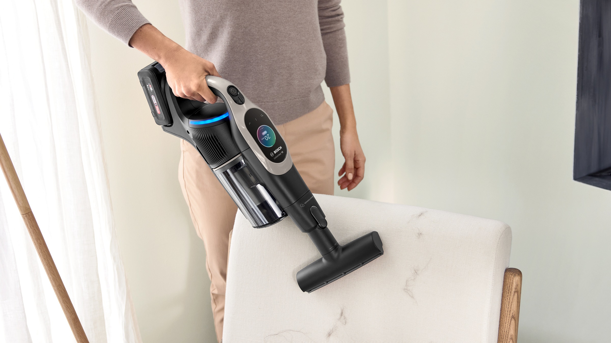 BOSCH XXL-Polsterdüse »XXL-Polsterdüse BHZUNGXXL, 360° Rotation, grosser Bürstendurchmesser«, ideal zur Fahrzeug-Innenreinigung, Original-Zubehör, schwarz