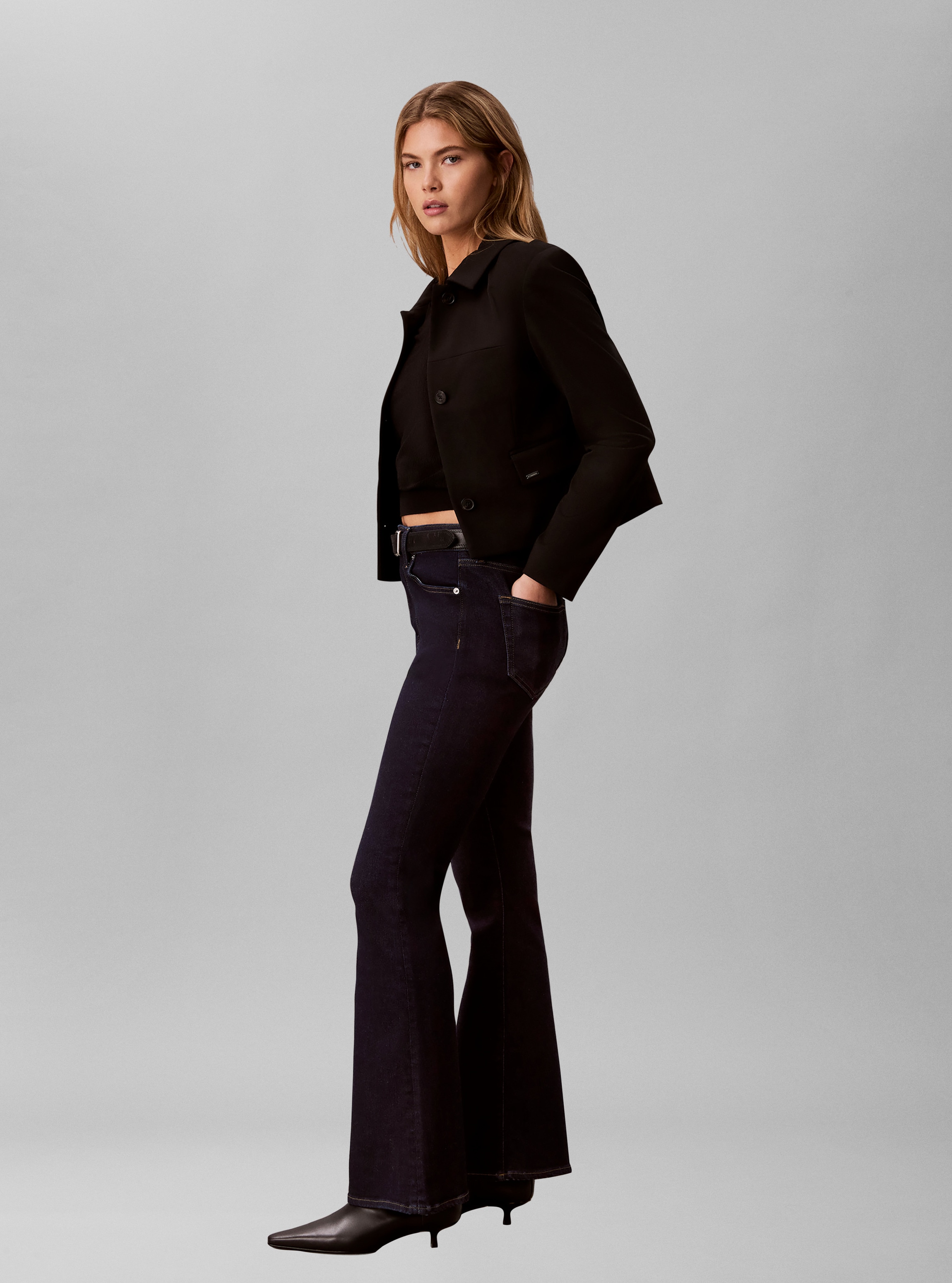 Calvin Klein Jeans Schlagjeans »HIGH RISE FLARE CK CLASSIC RINSE« Regular fit mit ausgestelltem Bein